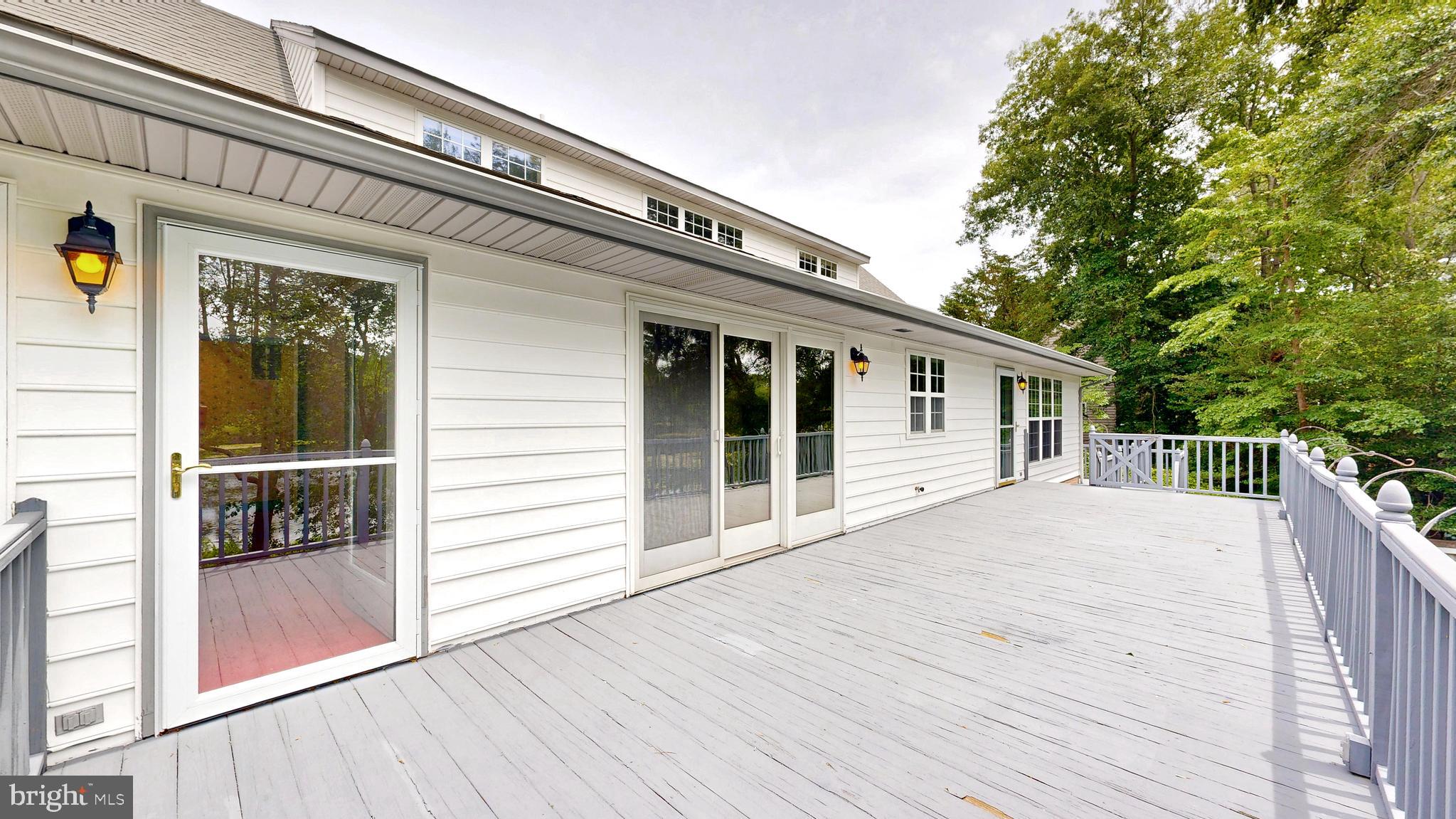 GRANBYS COVE - Residential