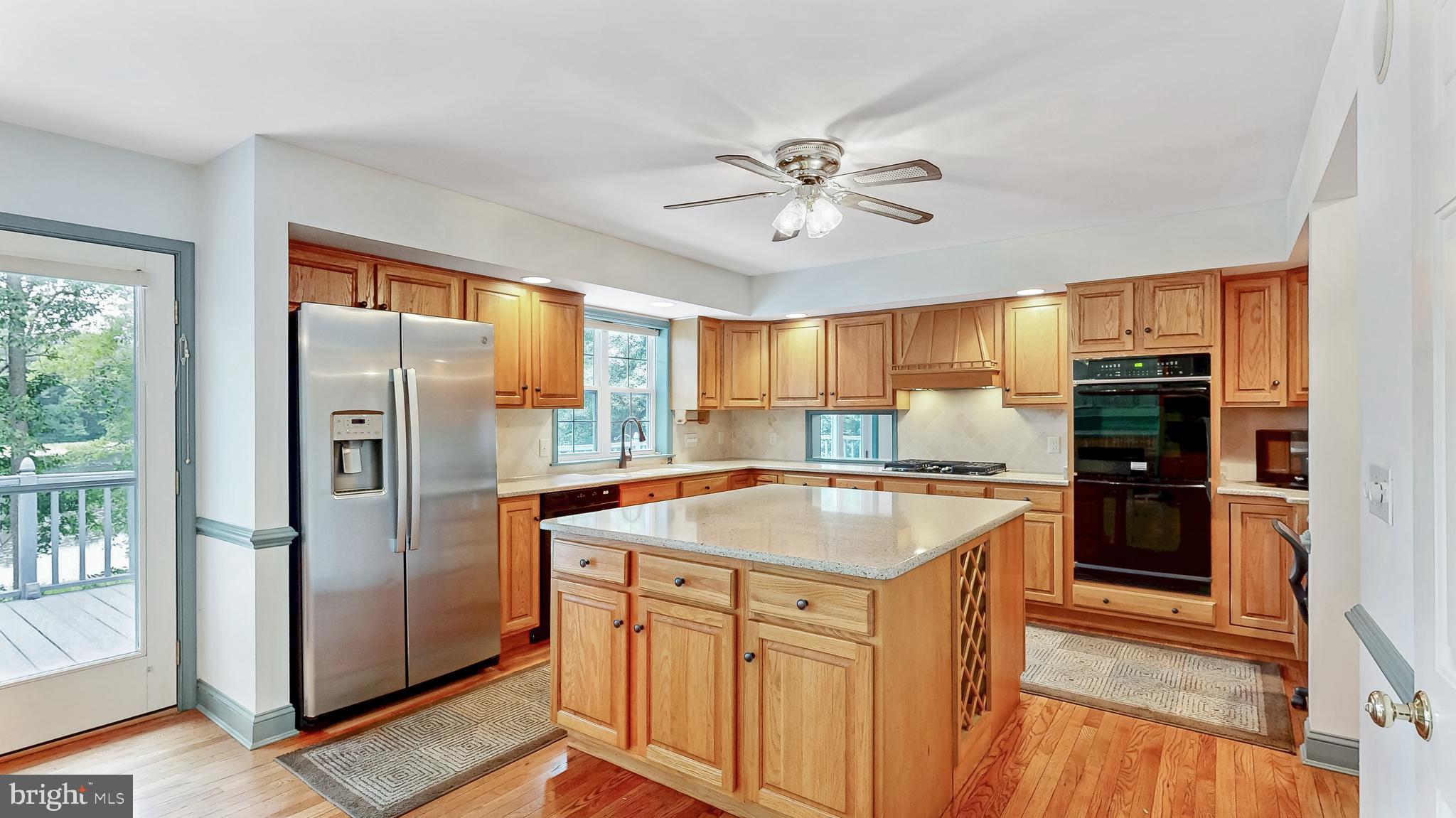 GRANBYS COVE - Residential