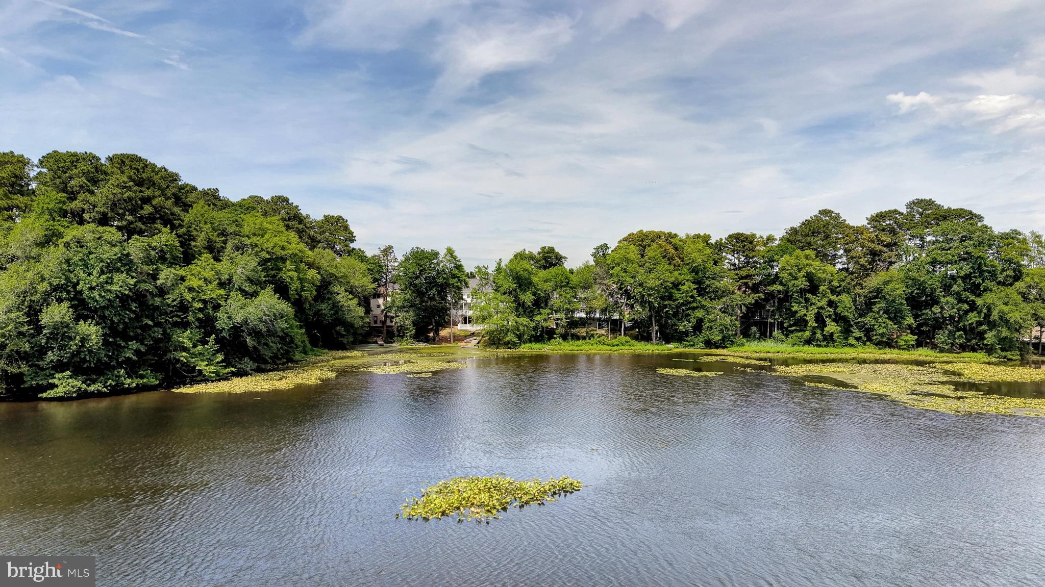 GRANBYS COVE - Residential