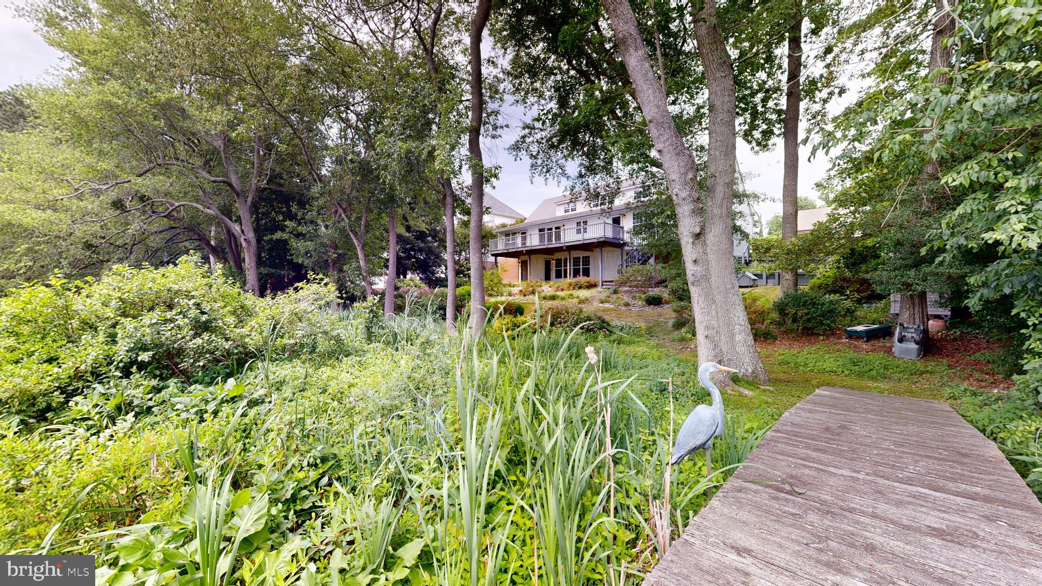 GRANBYS COVE - Residential
