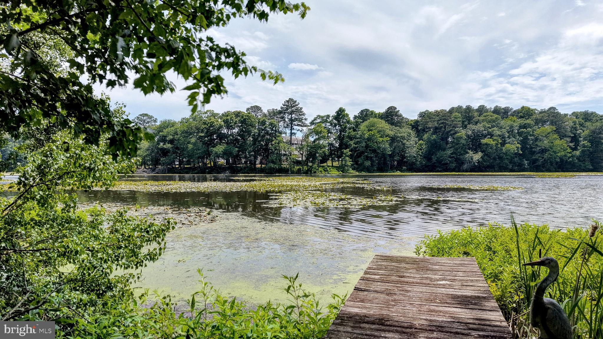 GRANBYS COVE - Residential