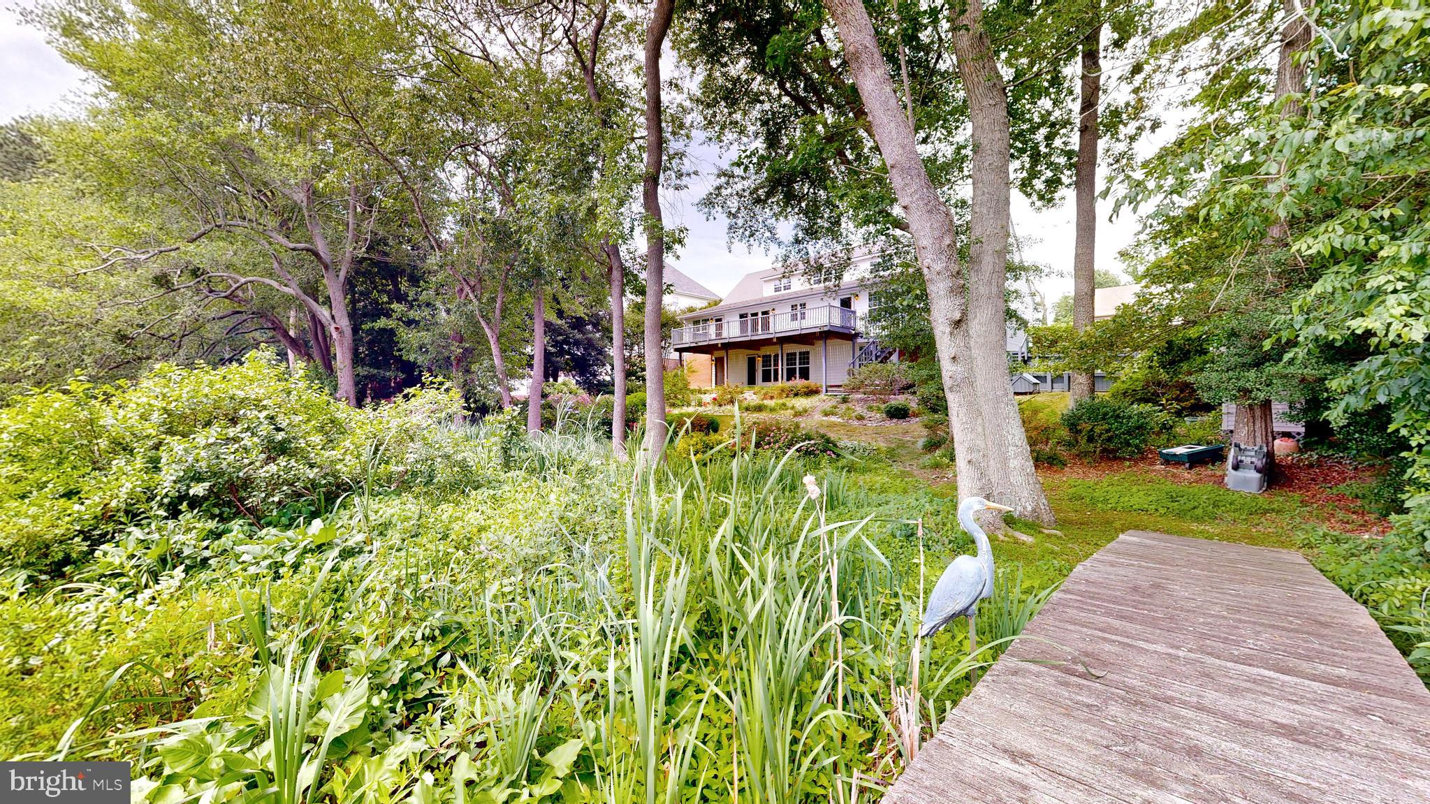 GRANBYS COVE - Residential