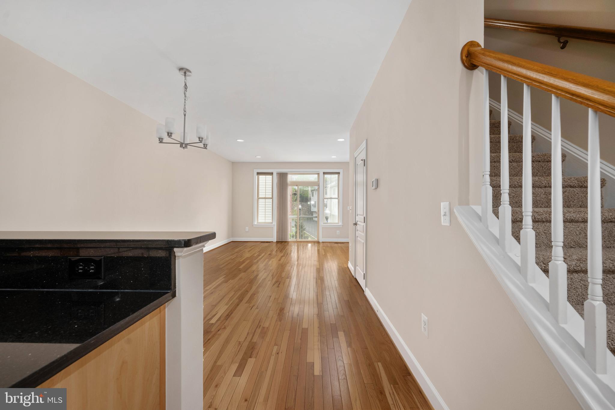 SHIRLINGTON CREST - Residential
