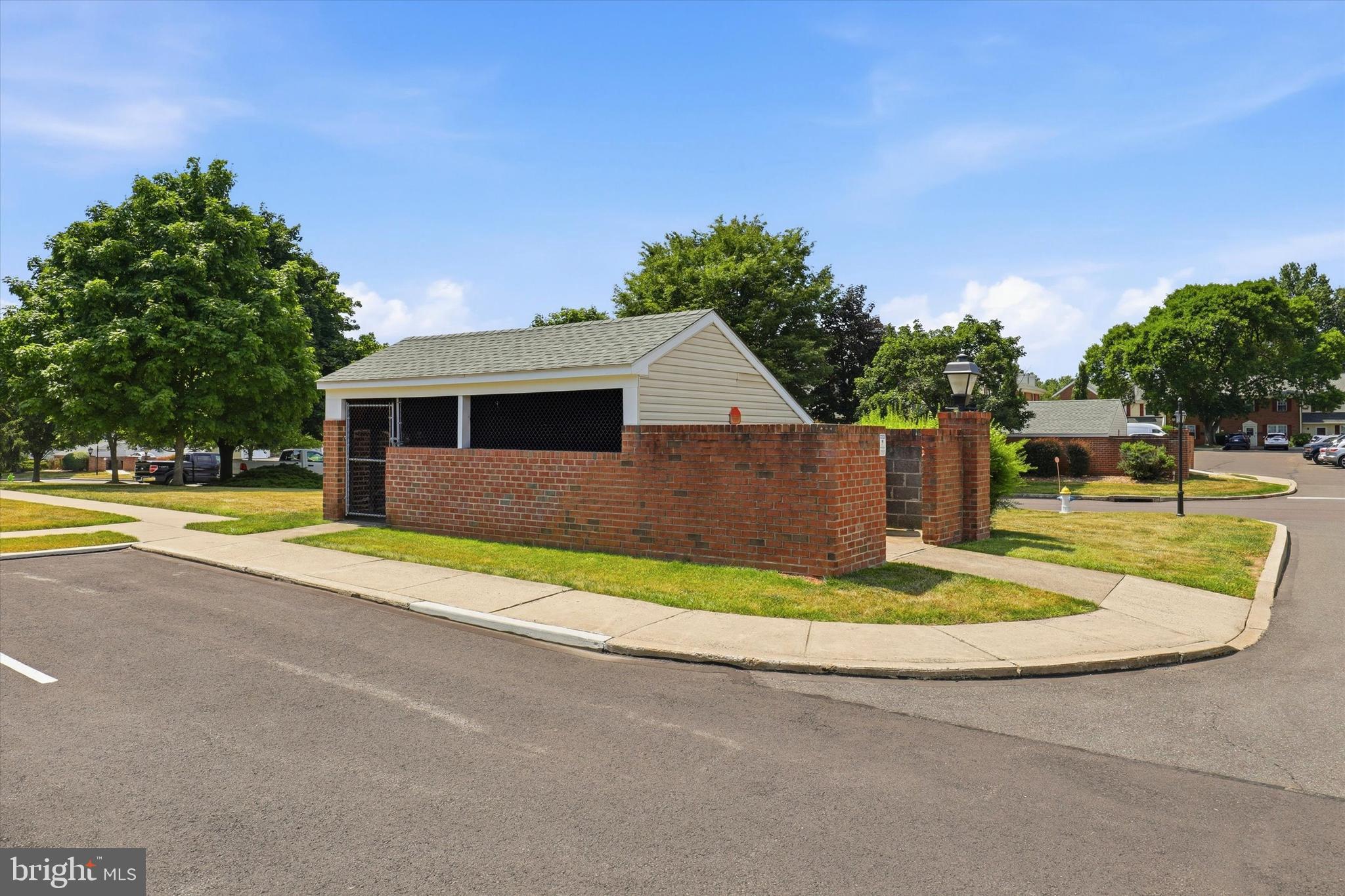 MORGANDALE CONDO - Residential