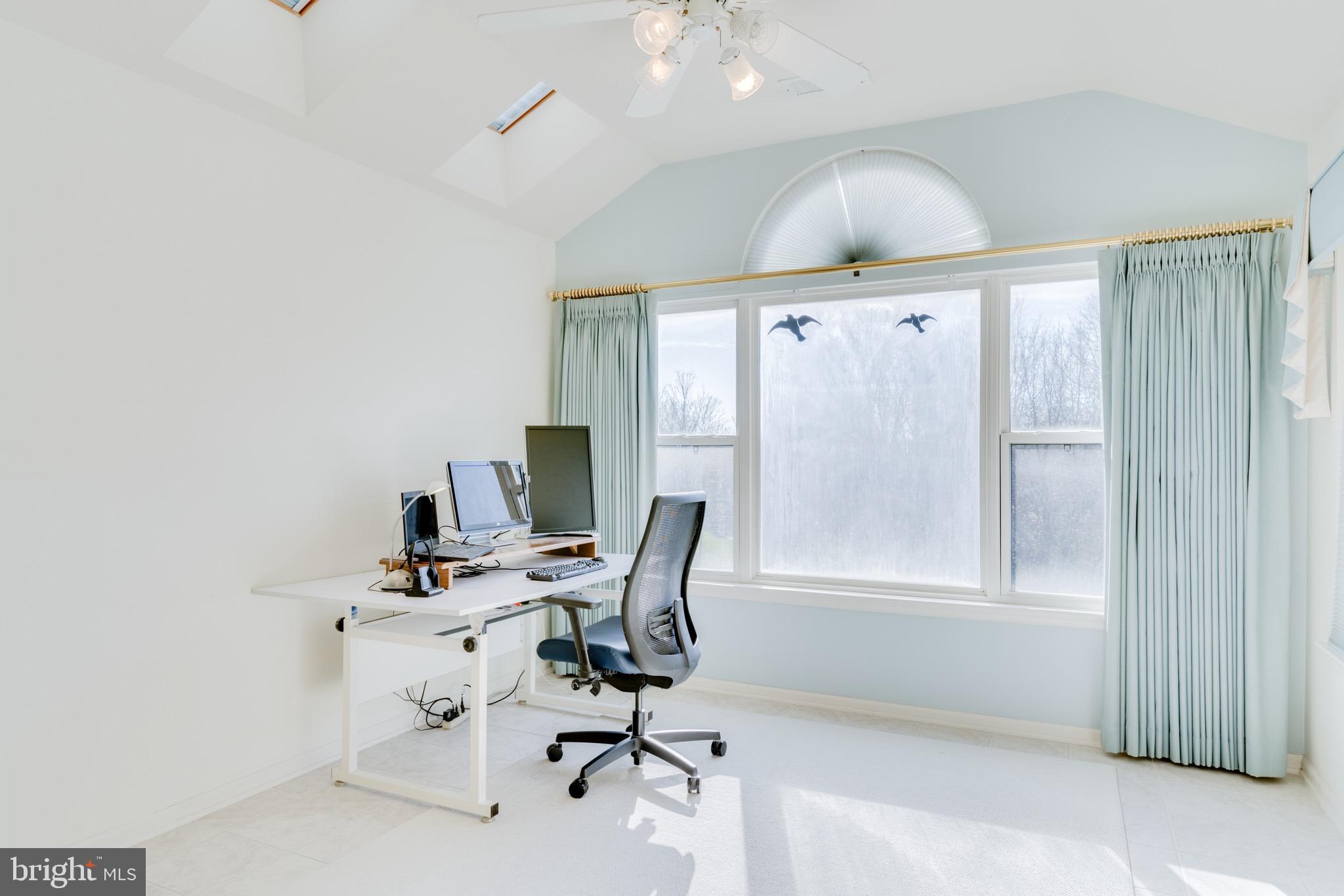 ASHBURN FARM - Residential Lease