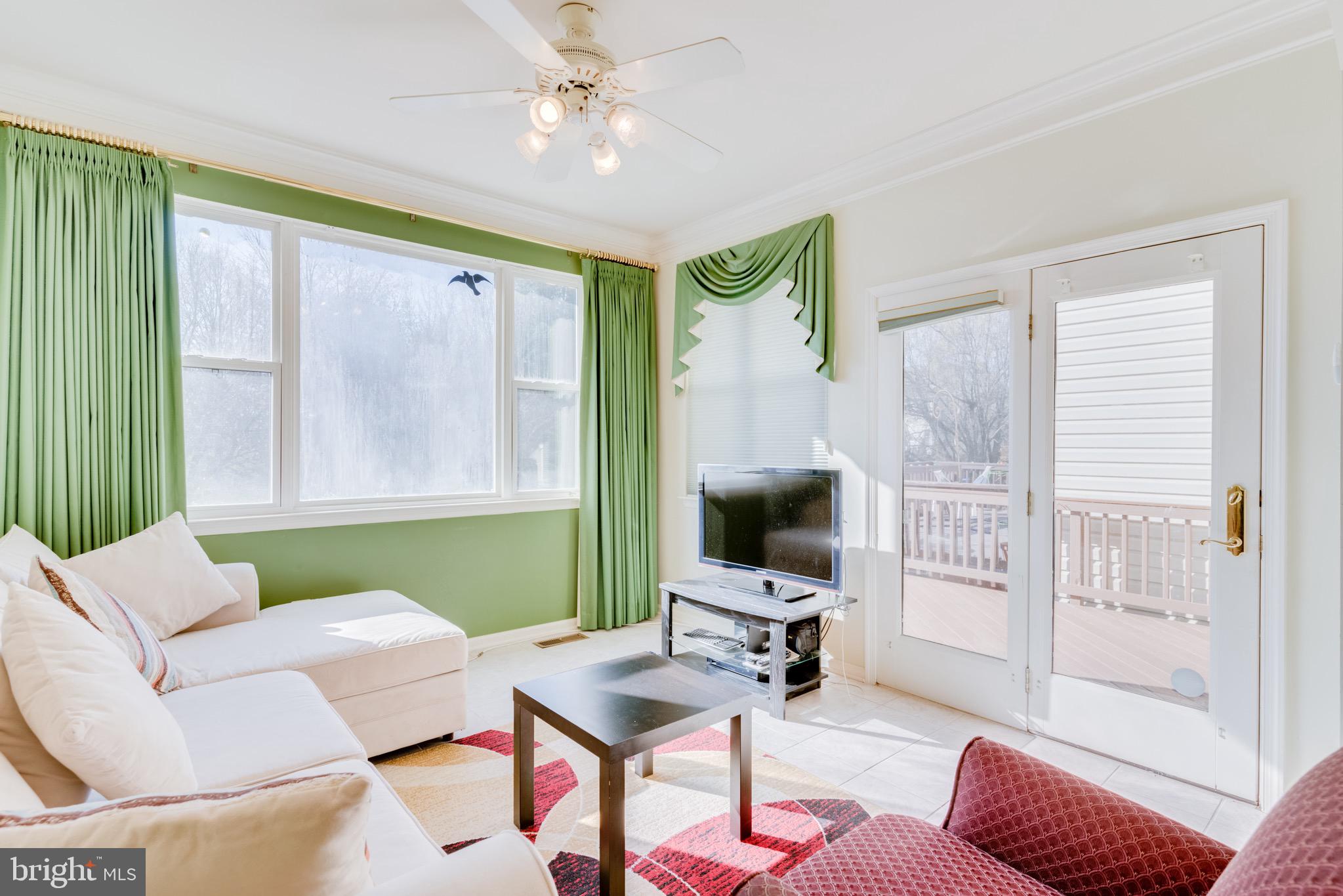 ASHBURN FARM - Residential Lease