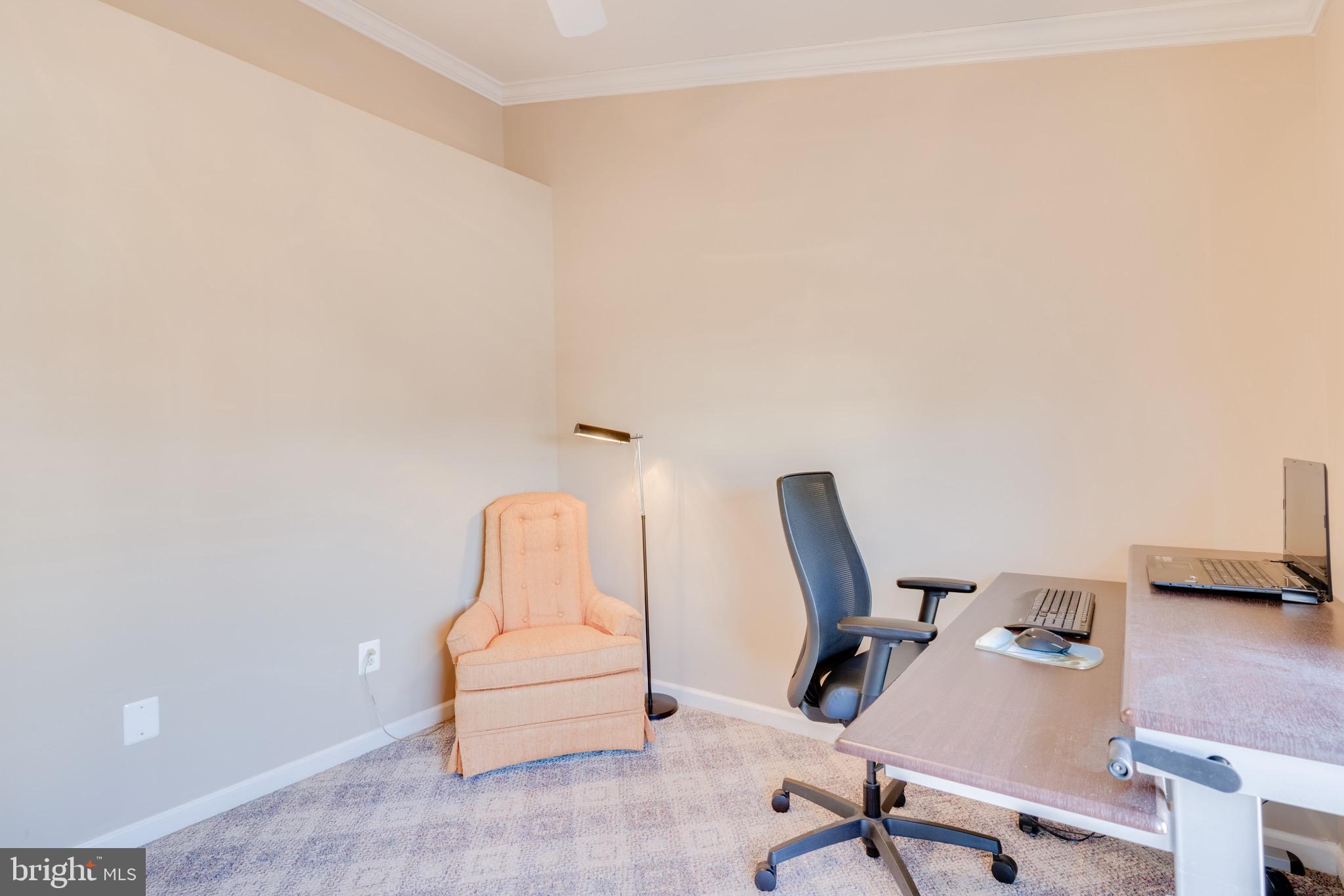 ASHBURN FARM - Residential Lease