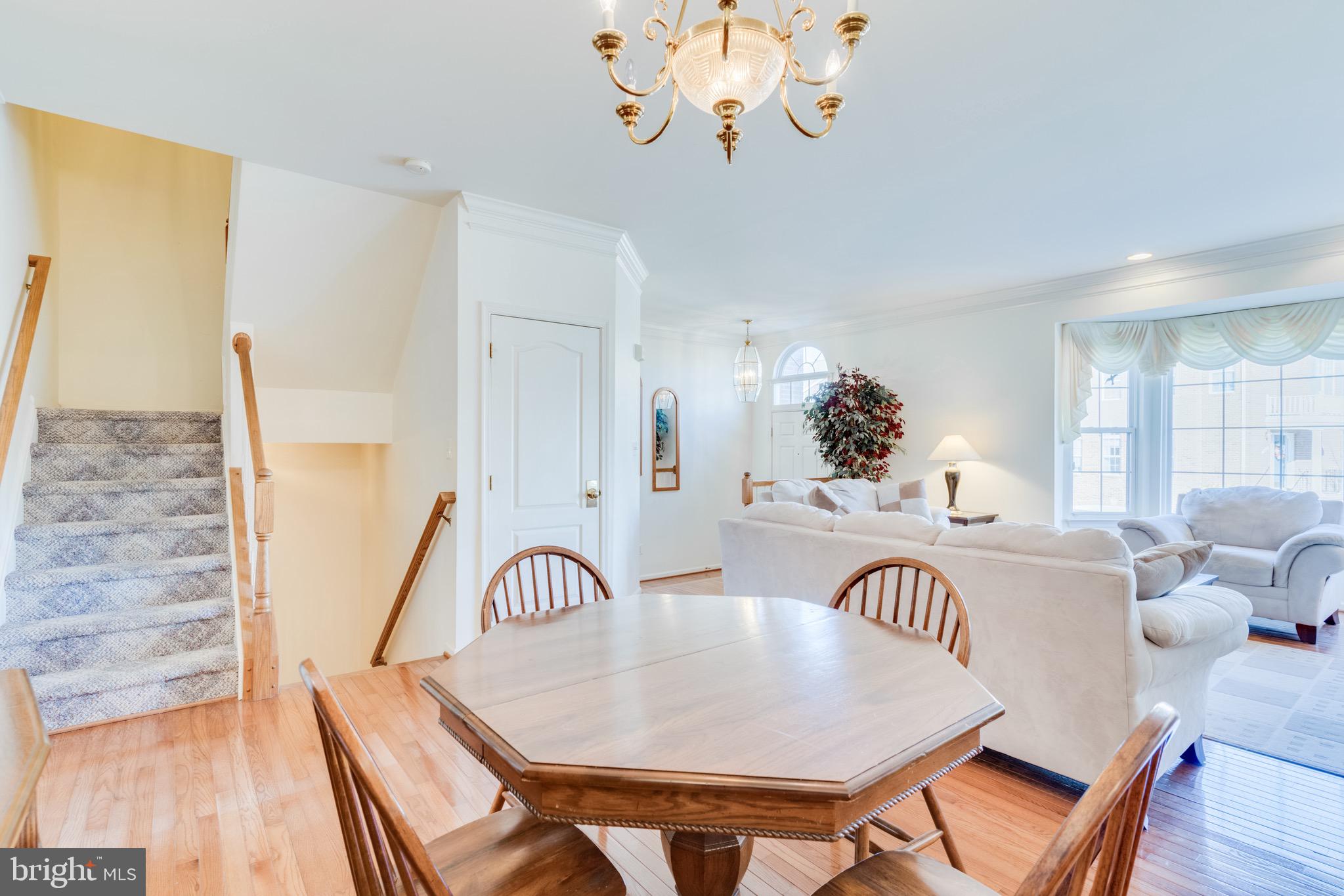 ASHBURN FARM - Residential Lease