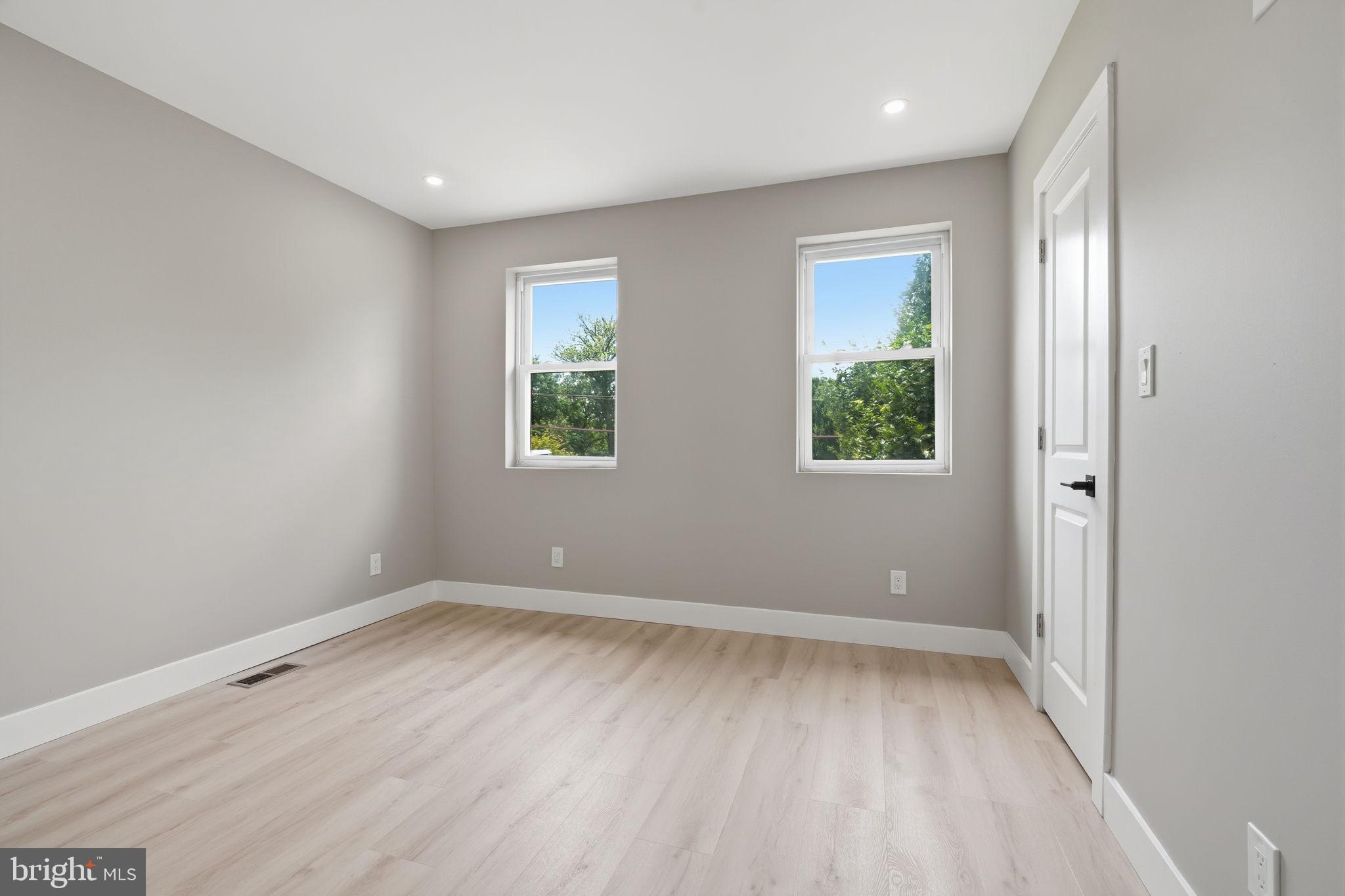 CEDARBROOK - Residential