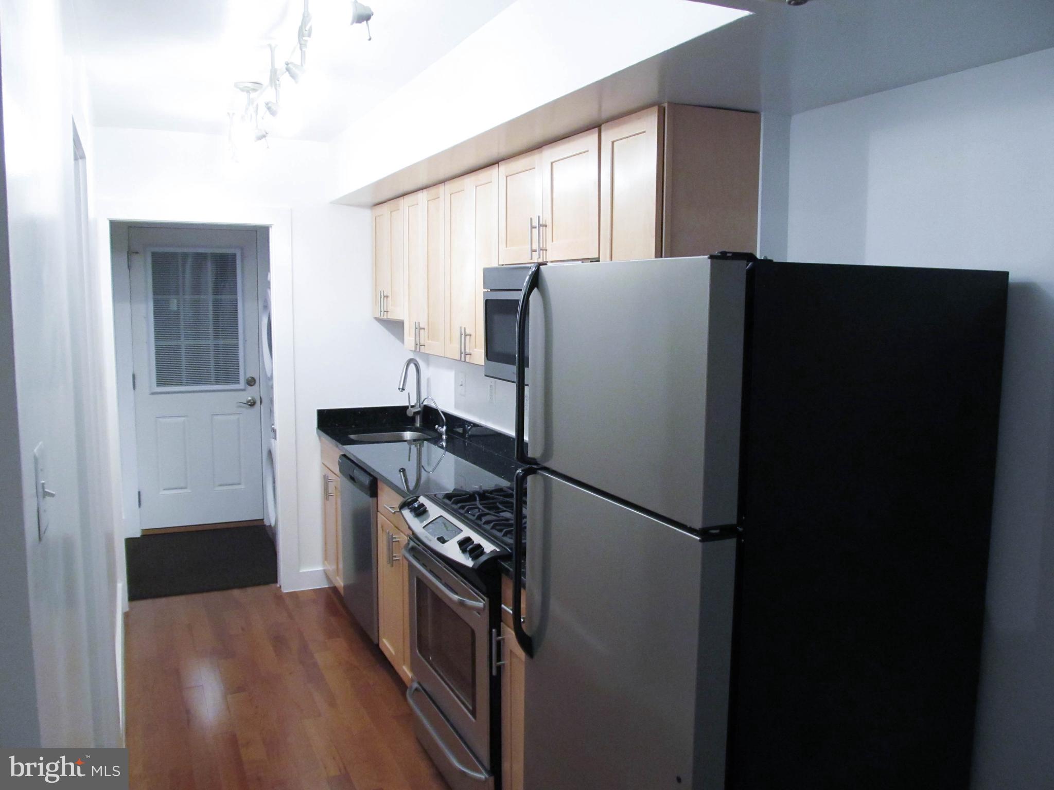 CAPITOL HILL - Residential Income