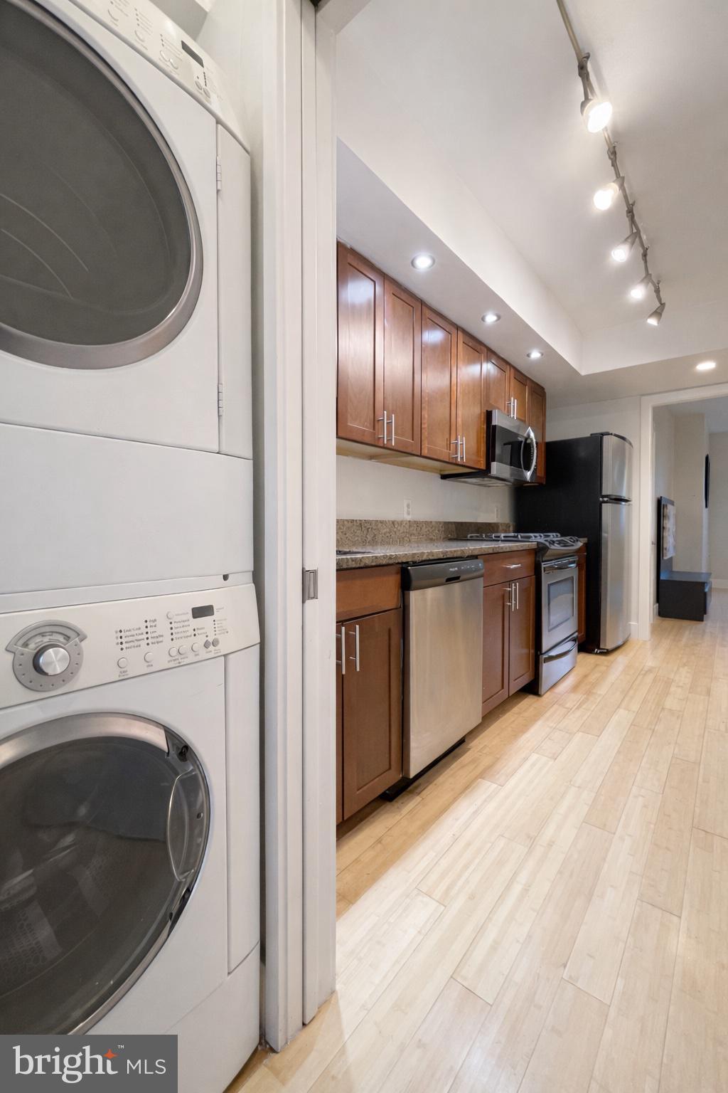 CAPITOL HILL - Residential Income