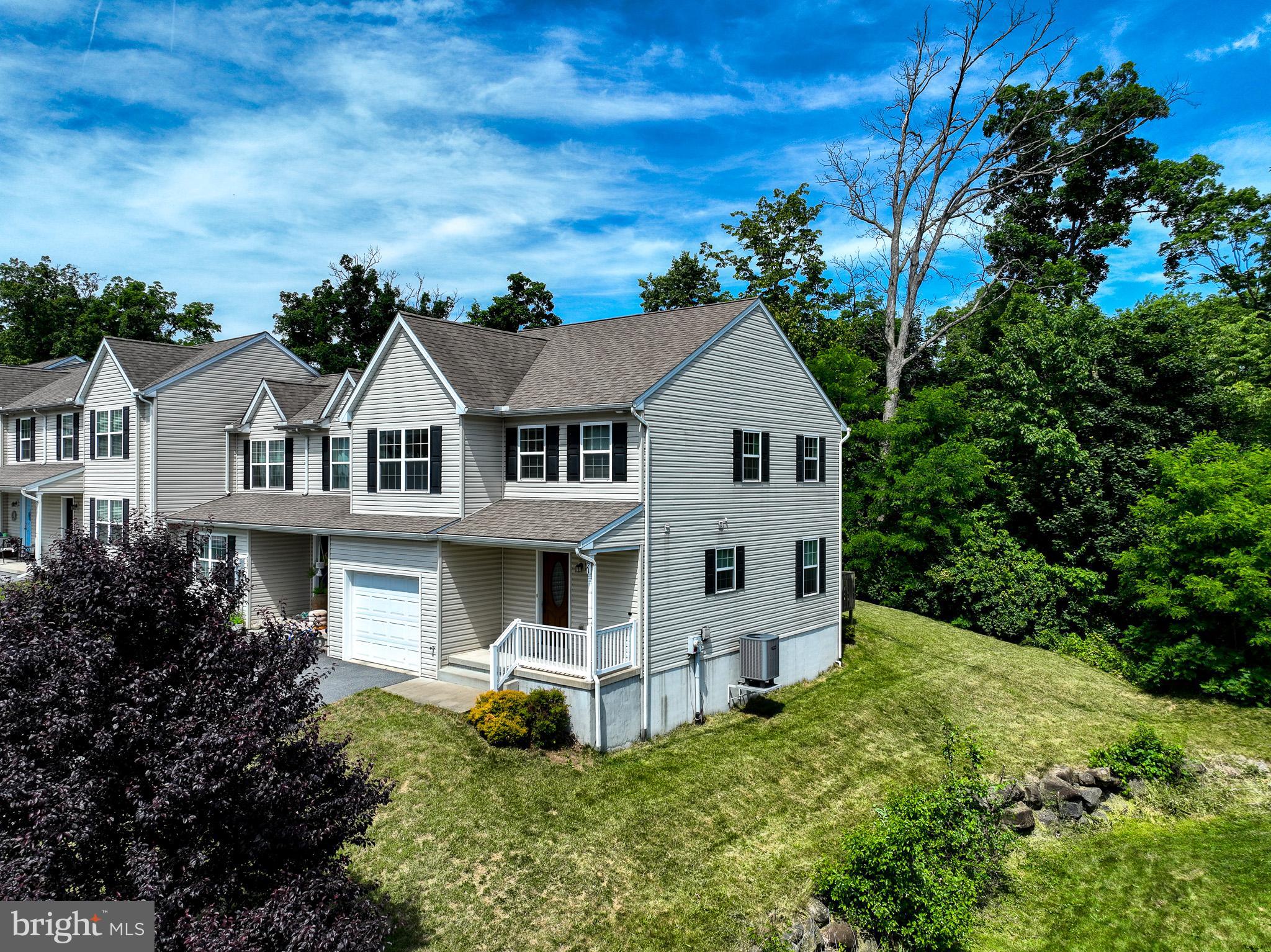 WILDFLOWER RIDGE - Residential