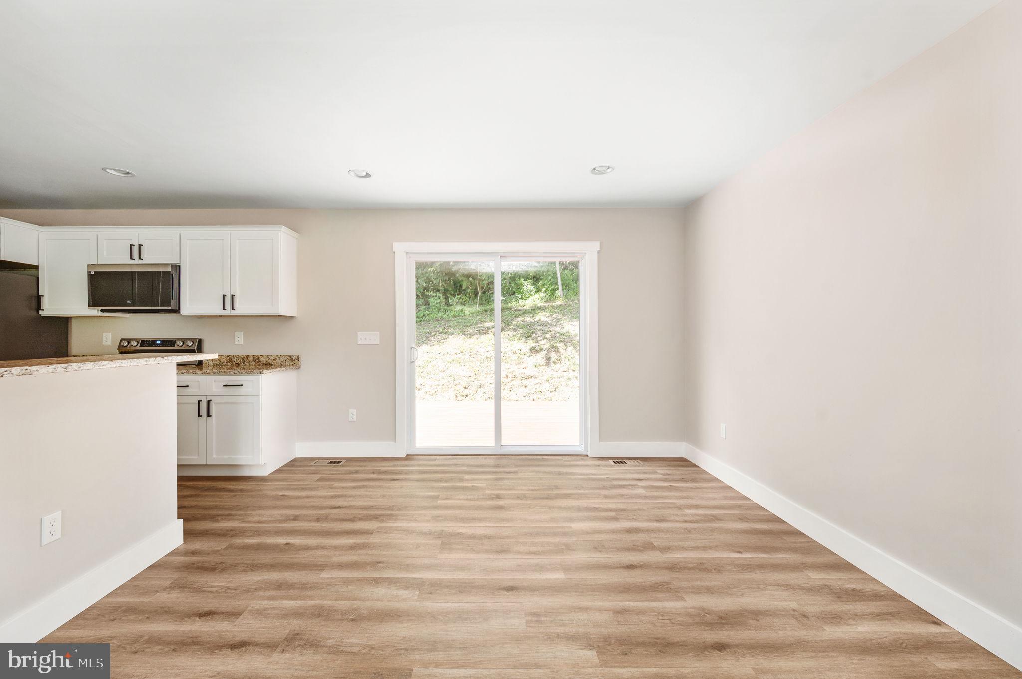 STRATFORD HARBOUR - Residential