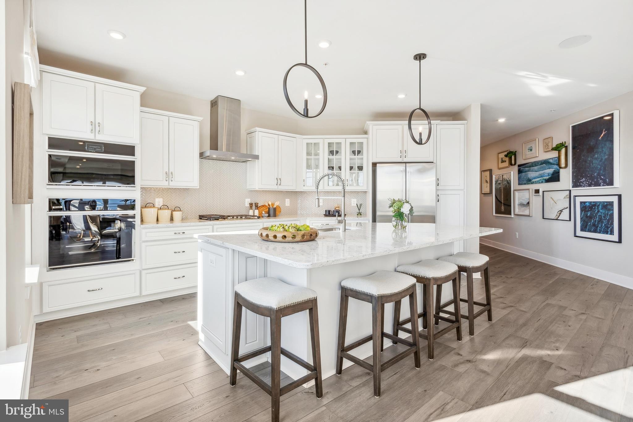 FOUR SEASONS AT KENT ISLAND - Residential