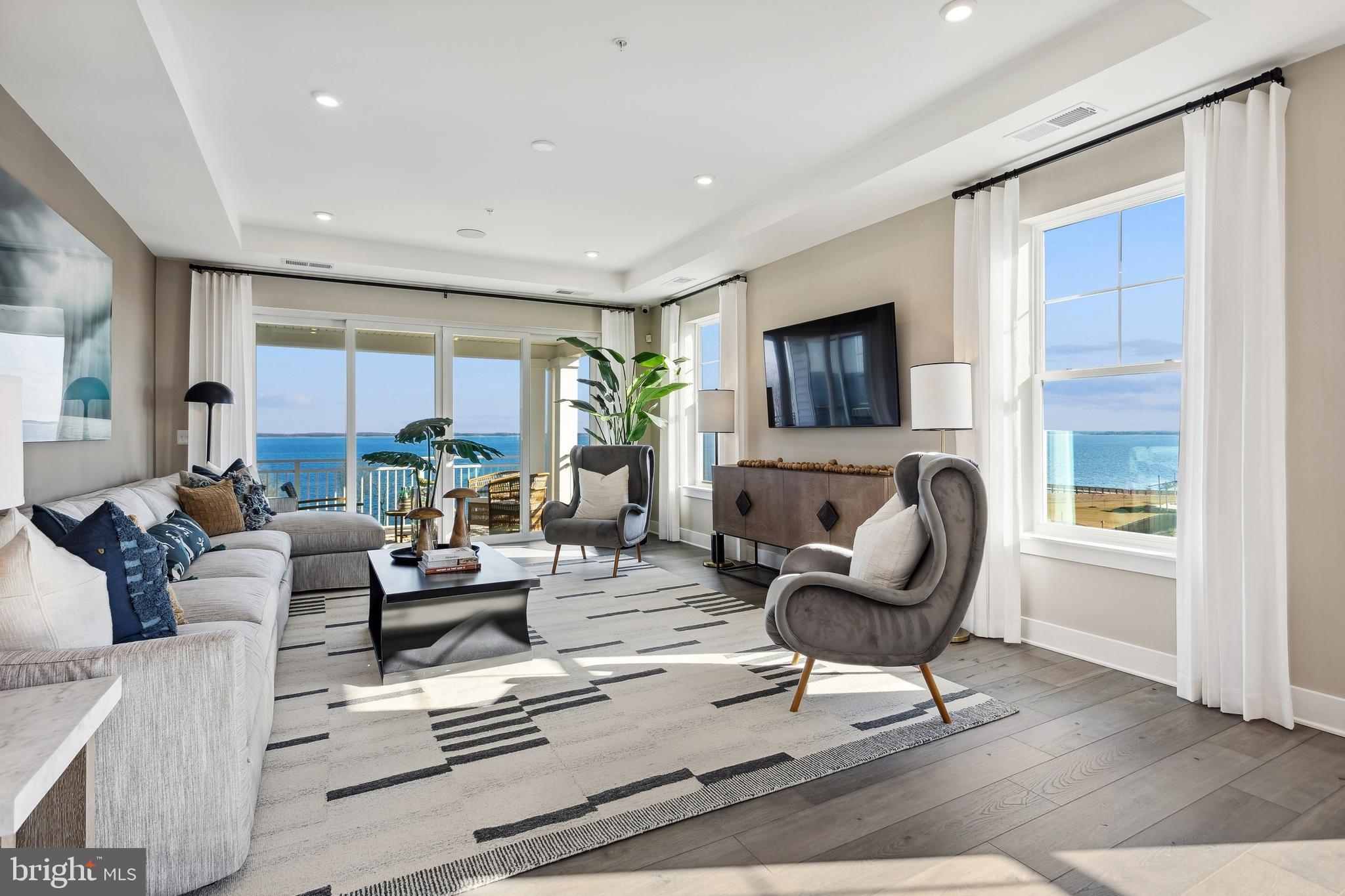 FOUR SEASONS AT KENT ISLAND - Residential