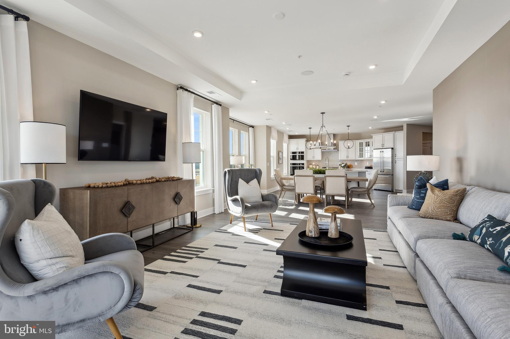FOUR SEASONS AT KENT ISLAND - Residential