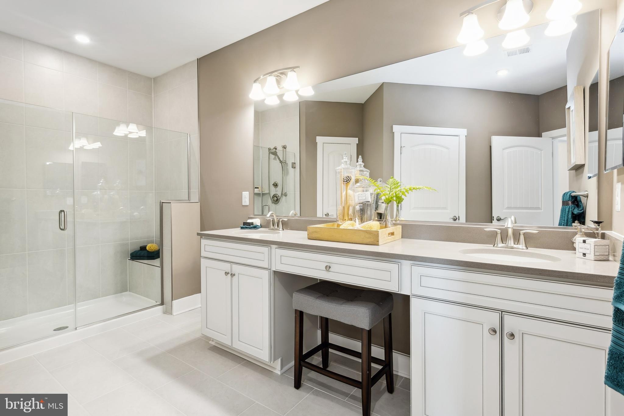 FOUR SEASONS AT KENT ISLAND - Residential