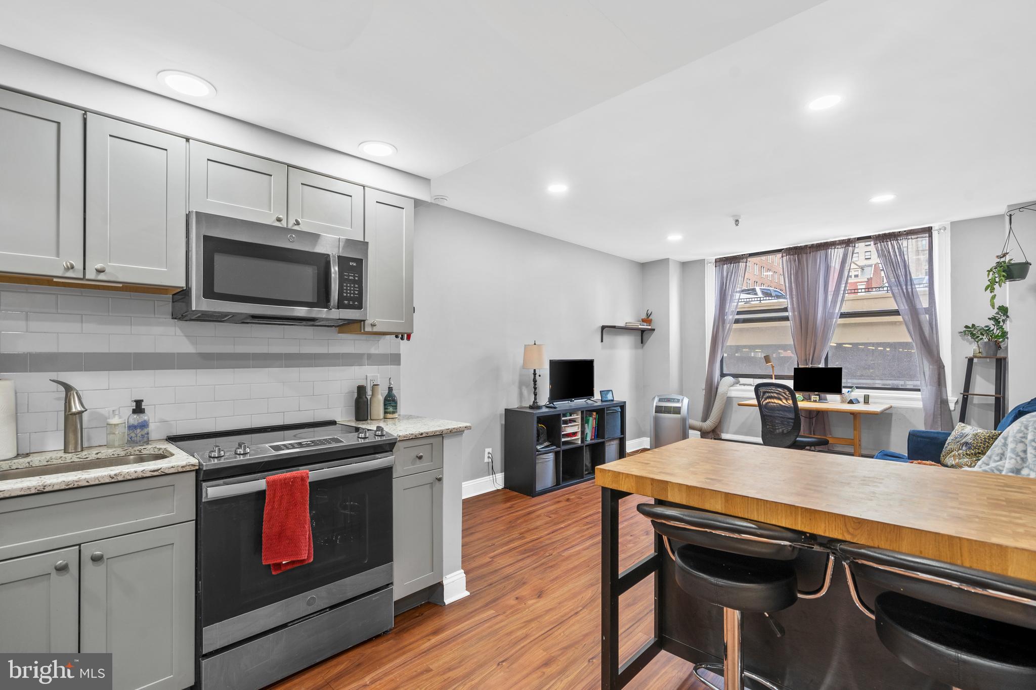 CENTER CITY - Residential