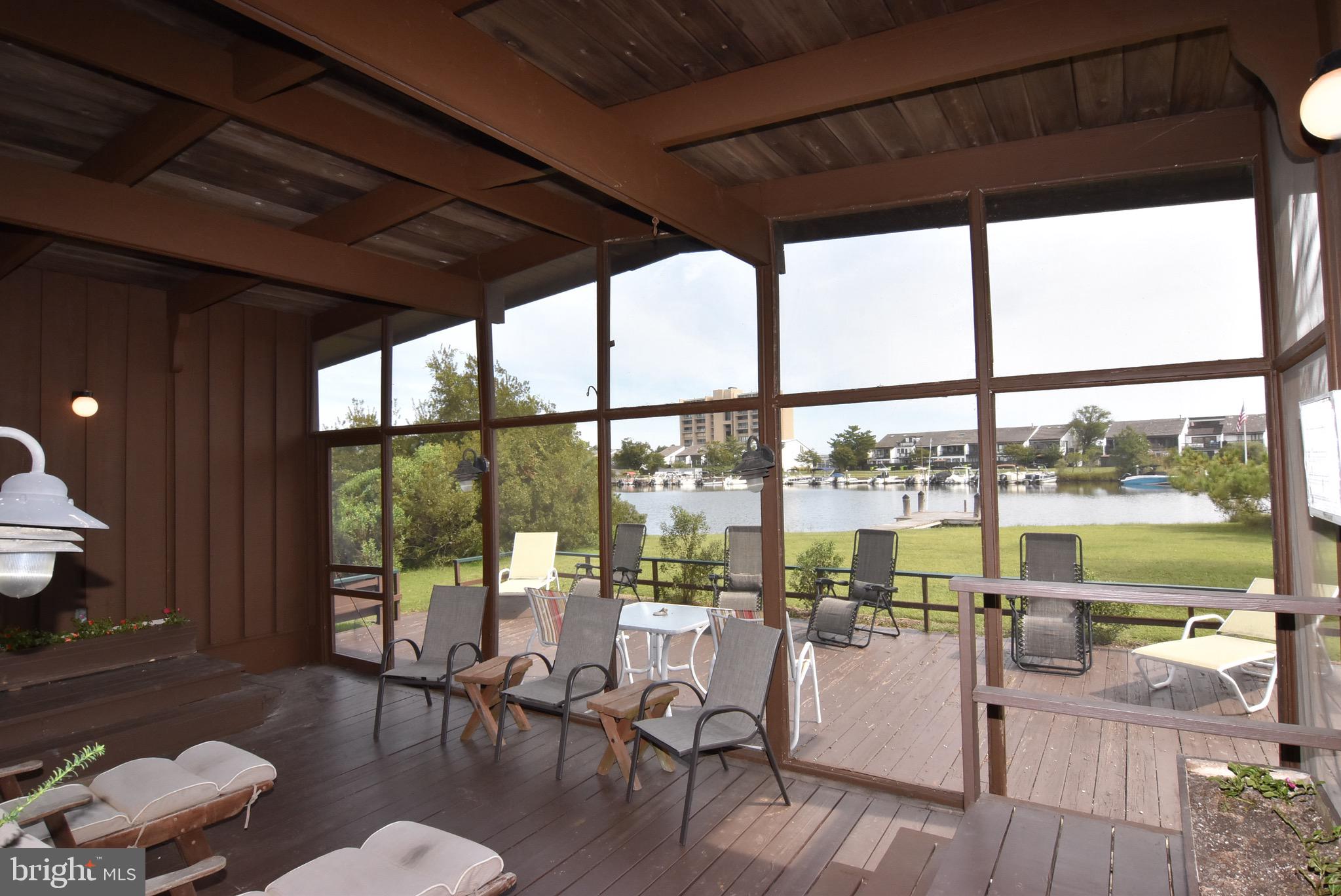 NORTH SHORES - Residential
