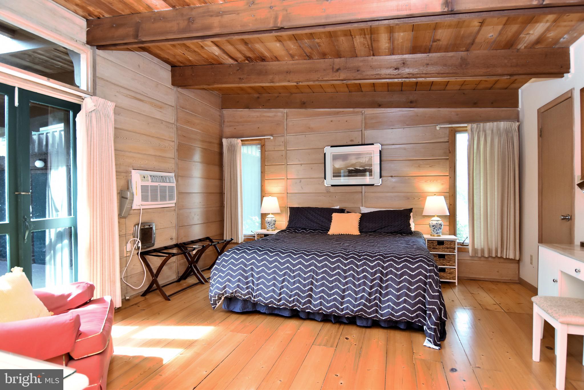 NORTH SHORES - Residential