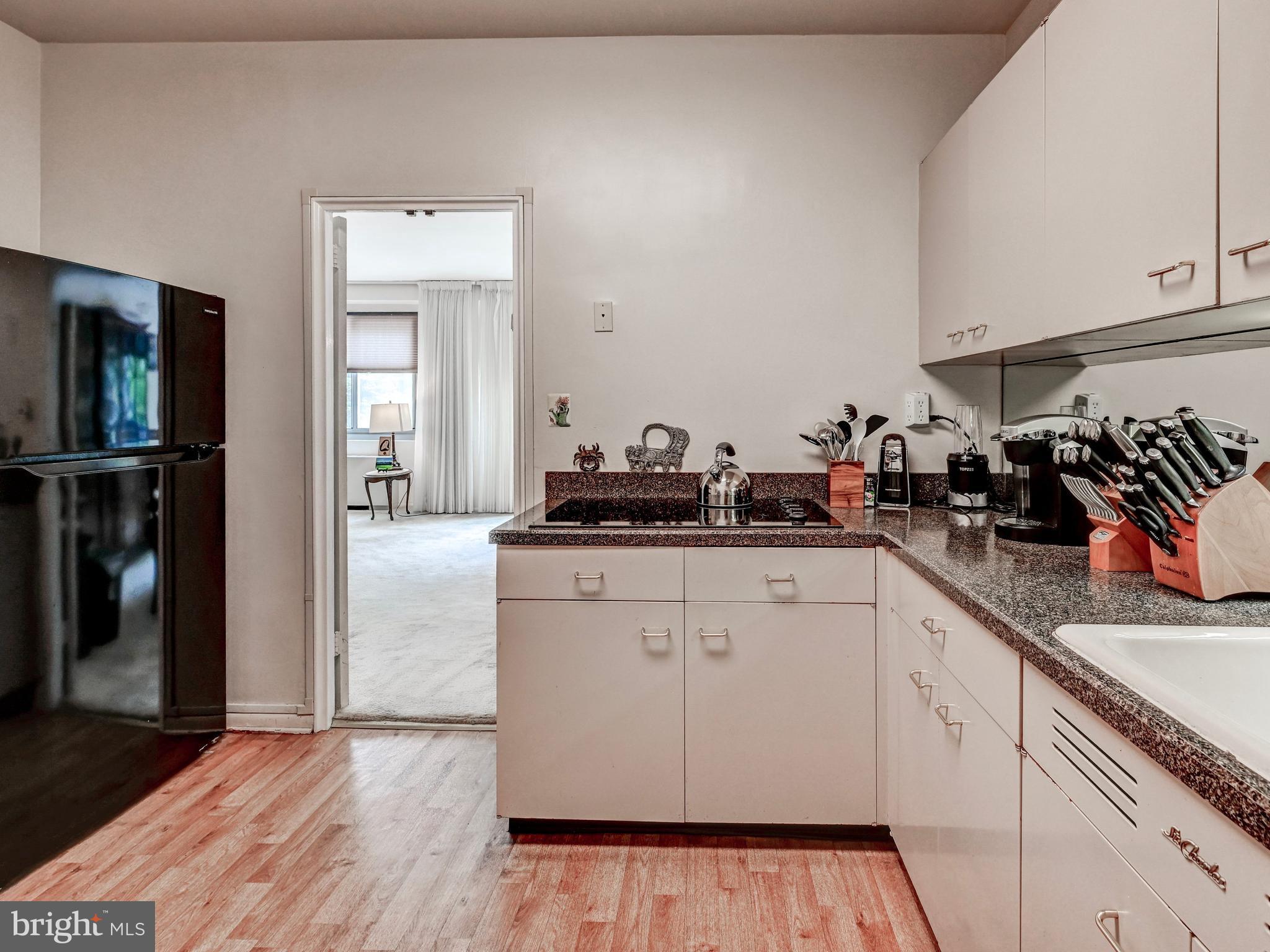 ELEVEN SLADE - Residential