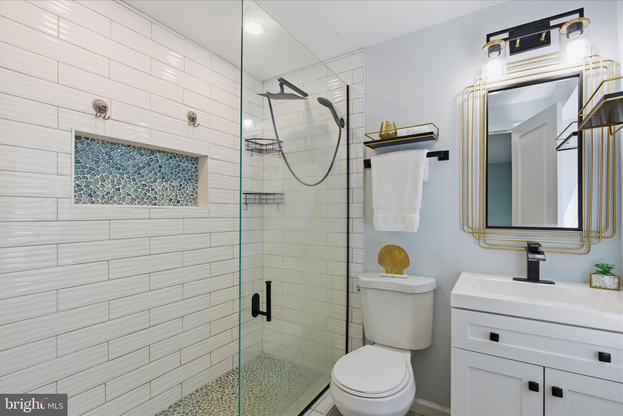 BROOKESIDE - Residential