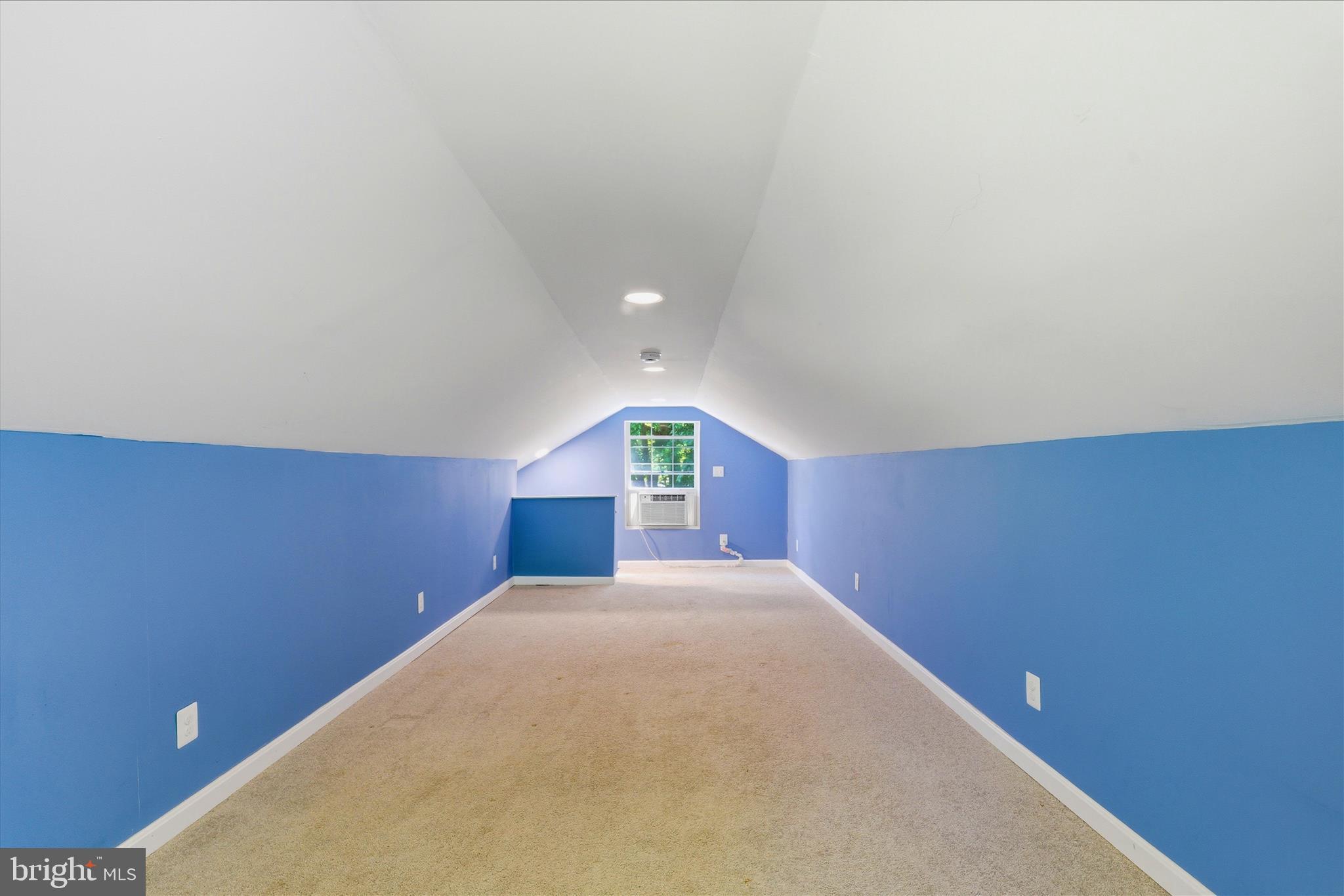 BROOKESIDE - Residential