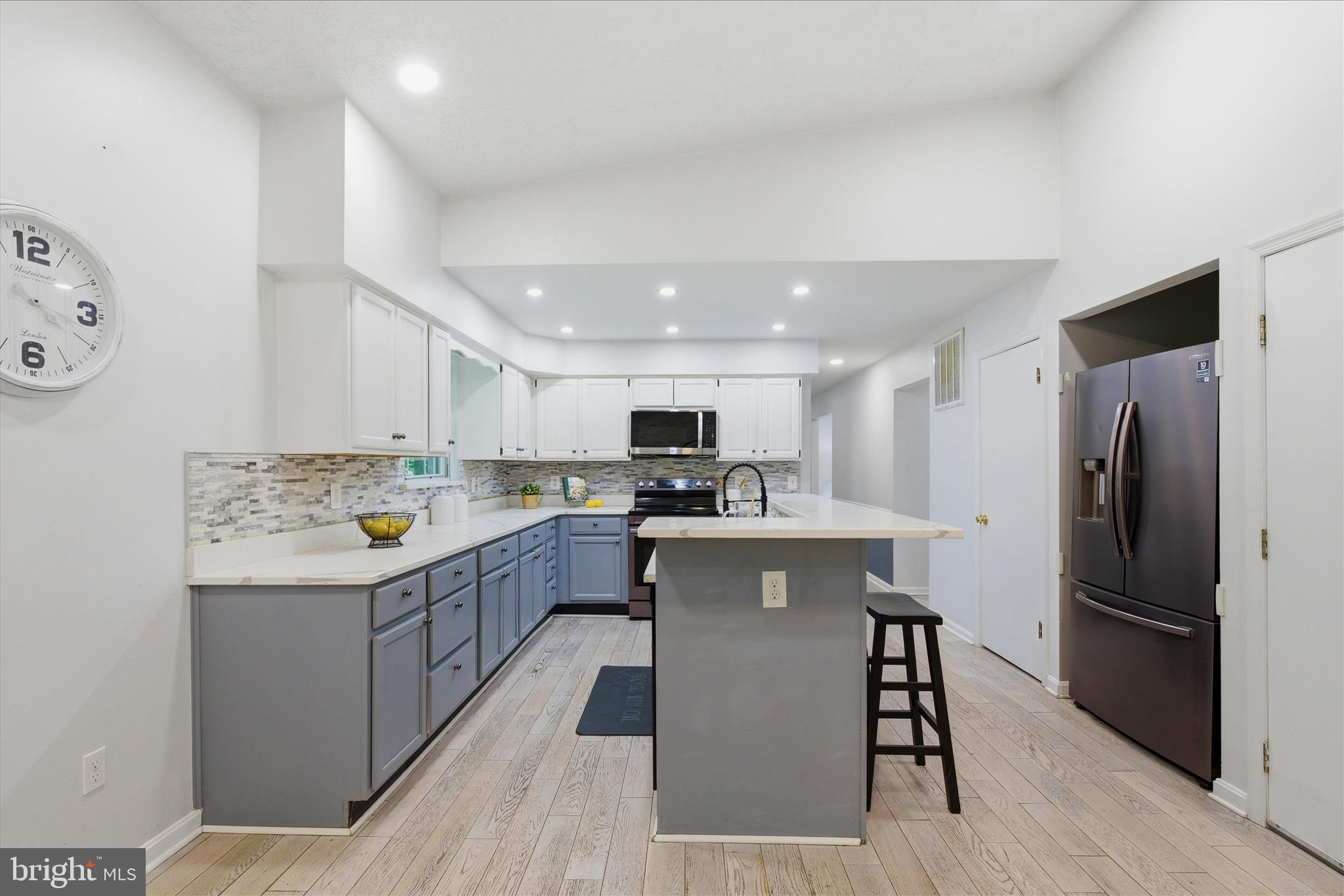 BROOKESIDE - Residential