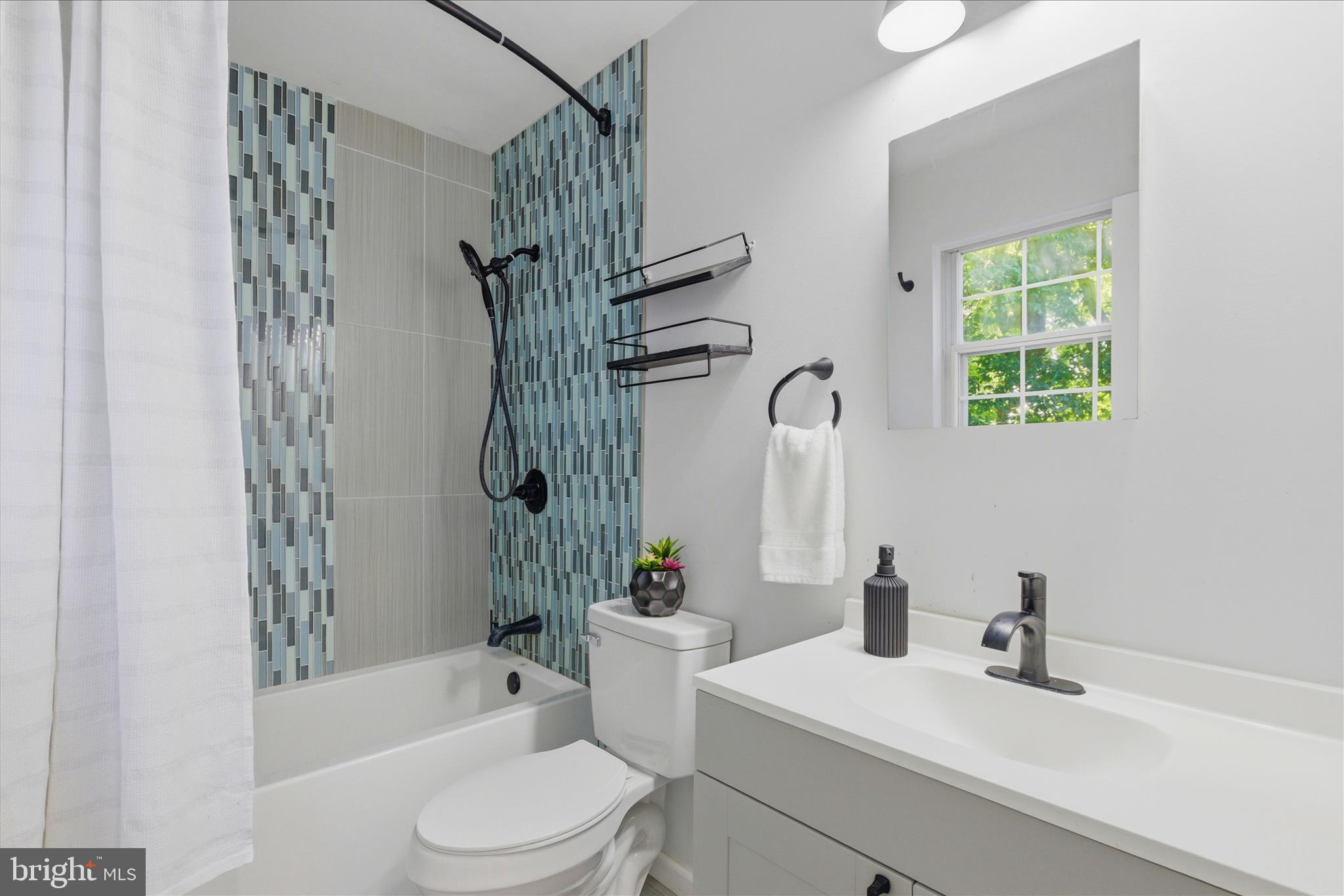 BROOKESIDE - Residential