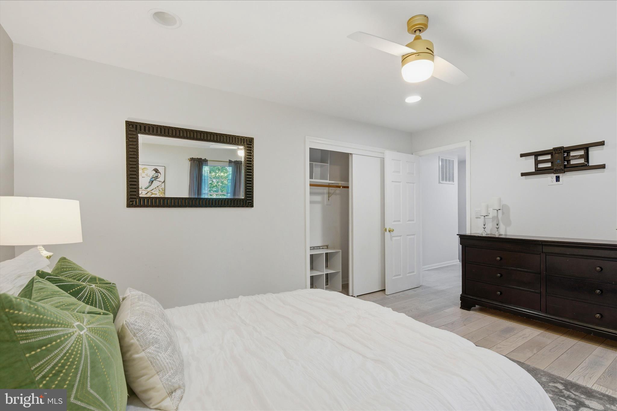 BROOKESIDE - Residential