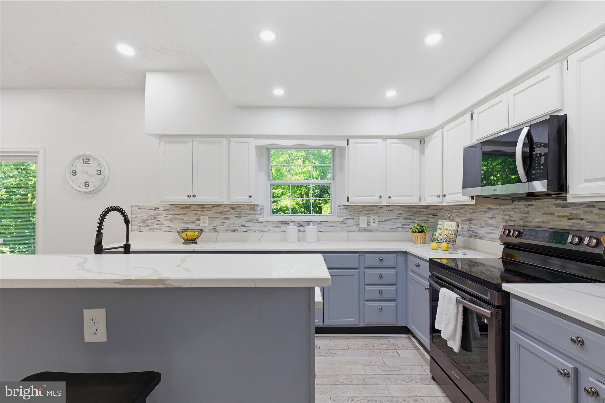 BROOKESIDE - Residential