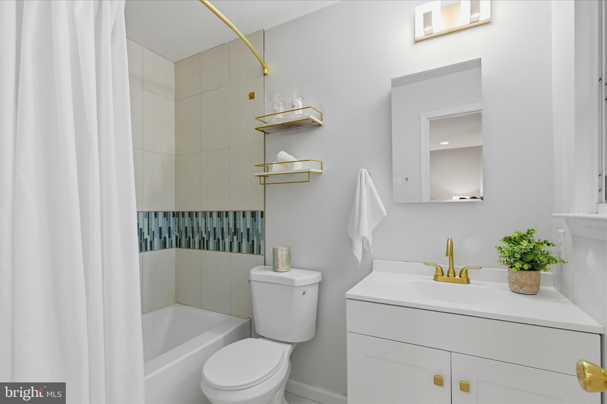 BROOKESIDE - Residential