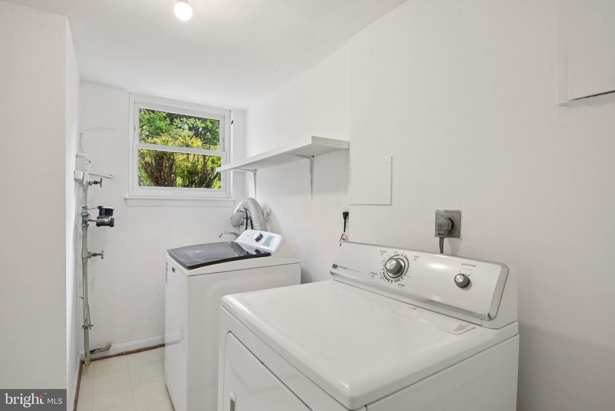 POTOMAC OUTSIDE - Residential