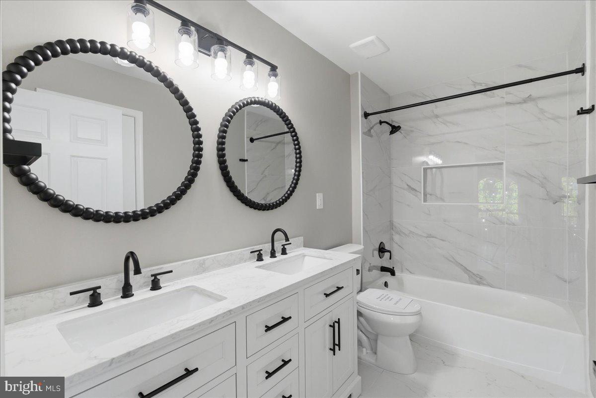 BROWNSTOWN ESTATES - Residential