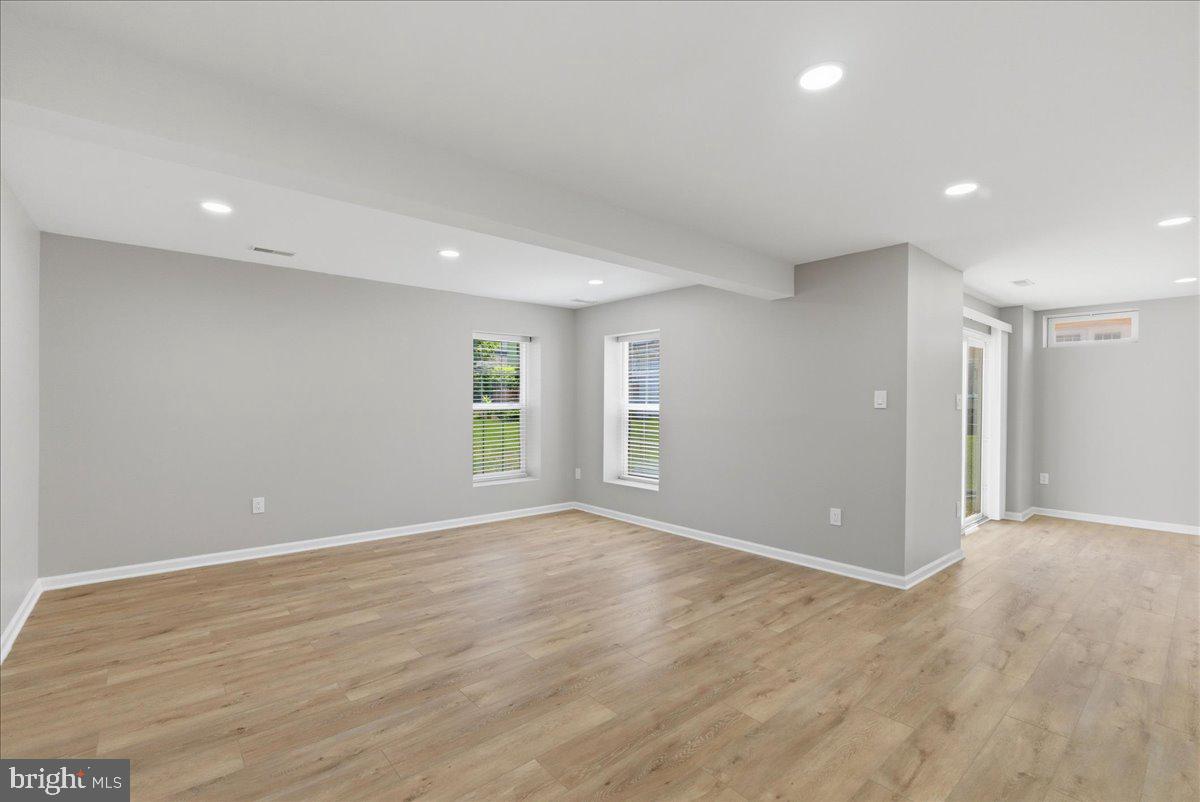BROWNSTOWN ESTATES - Residential