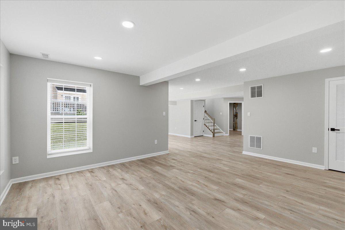 BROWNSTOWN ESTATES - Residential