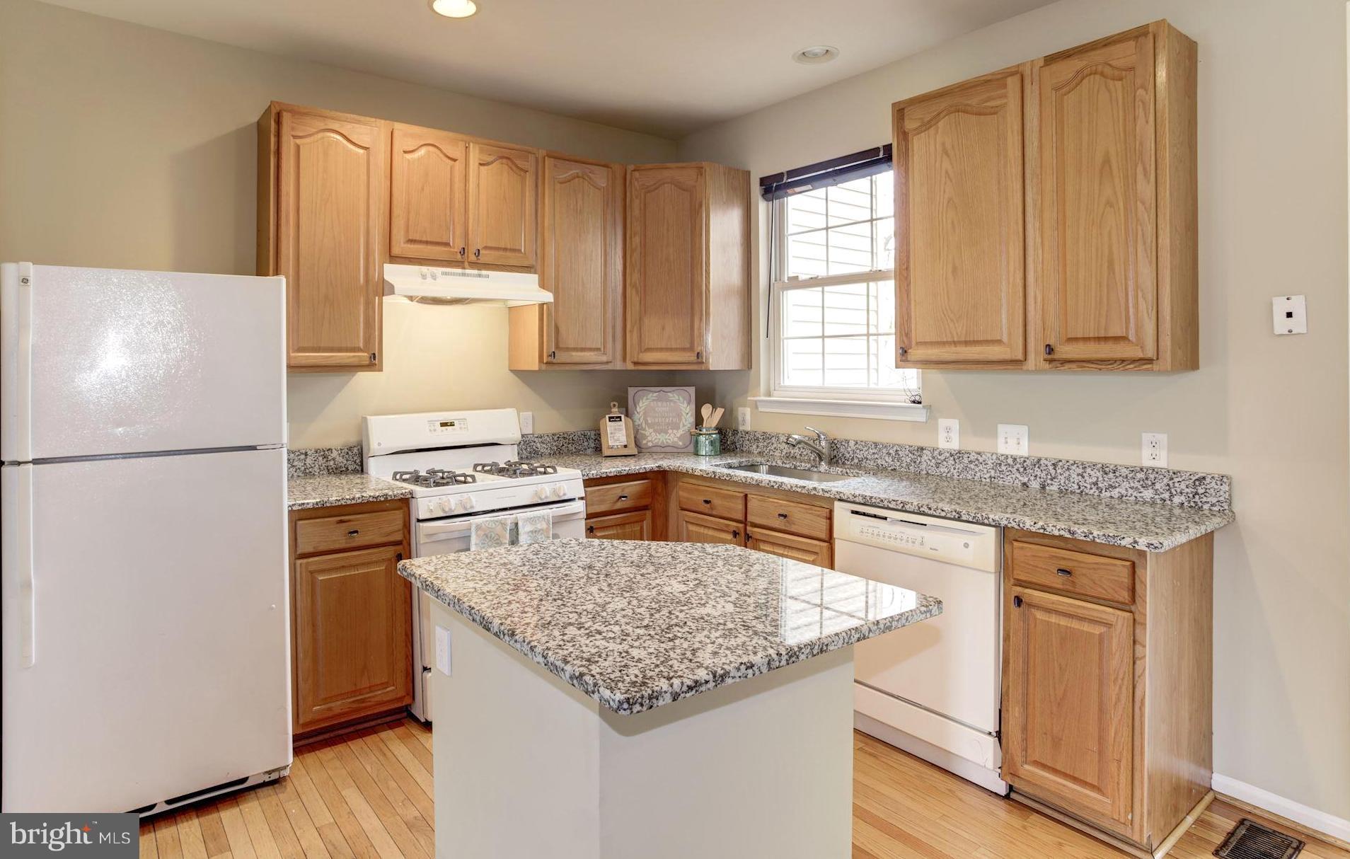RIVER OAKS - Residential