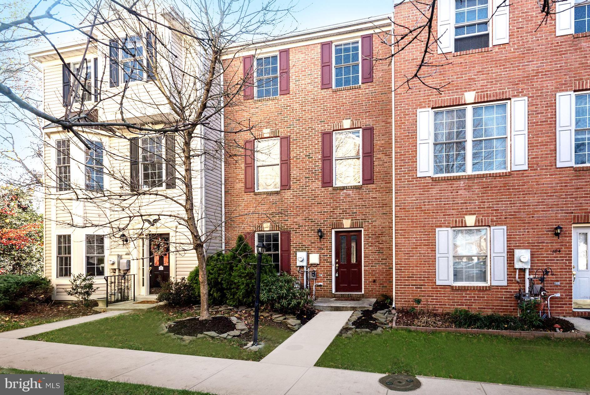 Stunning and fresh home in the extremely sought after neighborhood of River Oaks.  This home has EVERY bumpout option that was available, making it one of the largest and most spacious in the community.  NEW carpet, NEW paint, NEW granite countertops and NEW HVAC.  Simply move in and enjoy!  Convenient northern location for commuting and easy in and out to Annapolis.