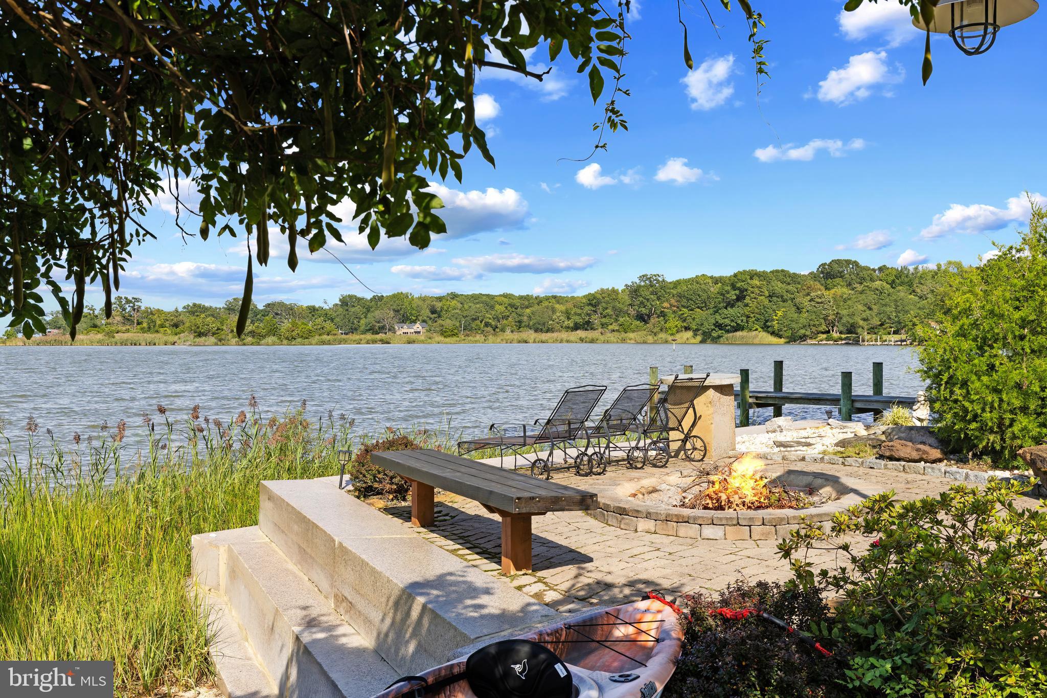 SHADY SIDE - Residential