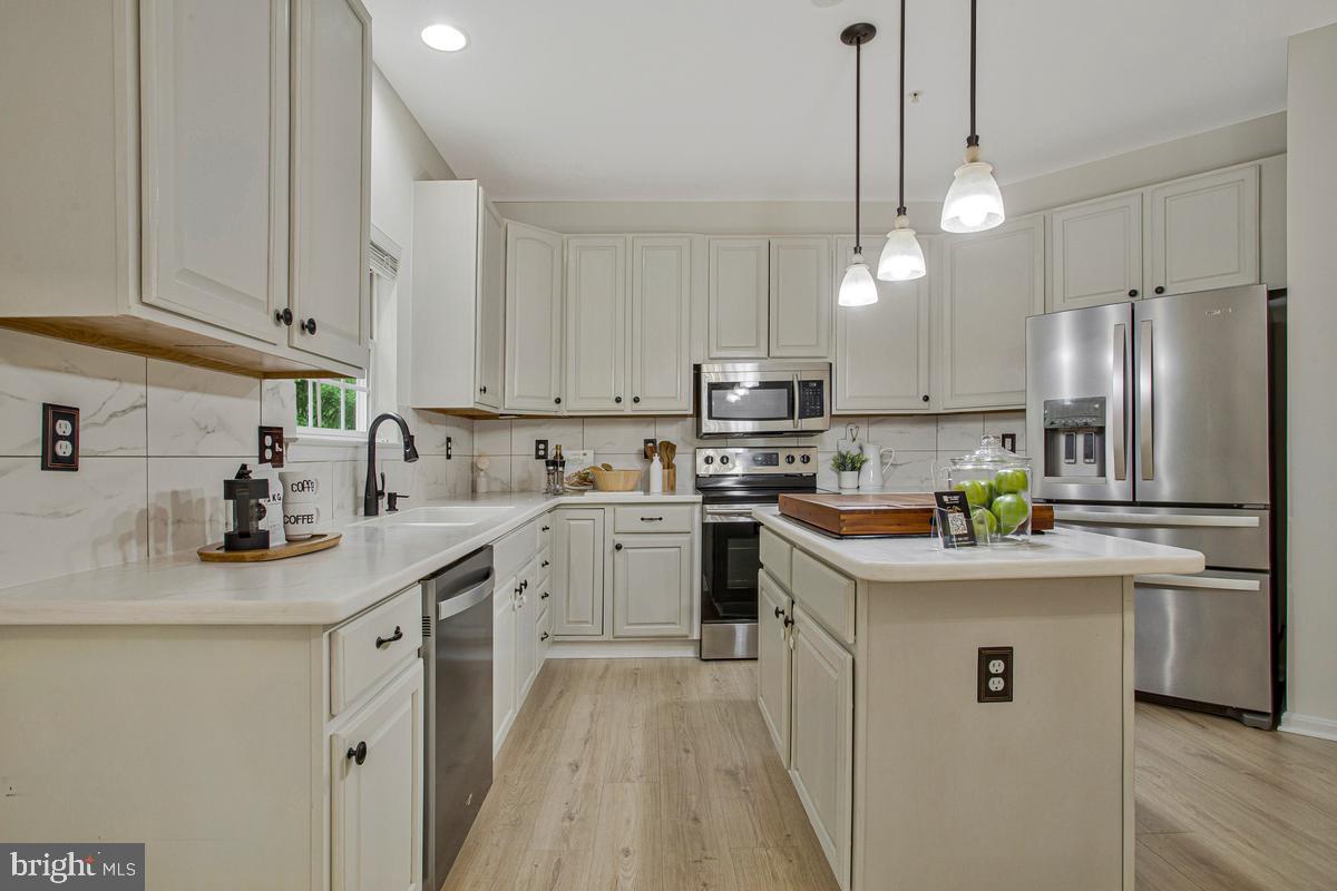 GLENSHIRE ESTATES - Residential
