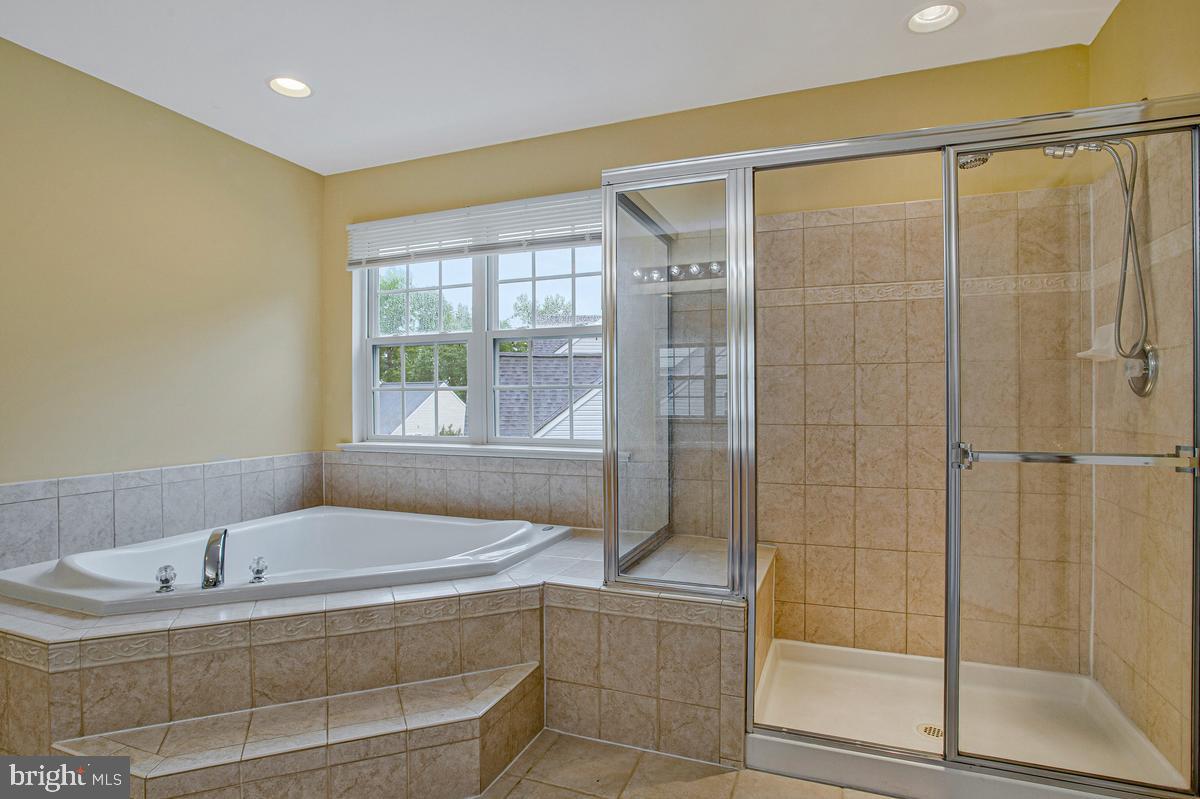 GLENSHIRE ESTATES - Residential