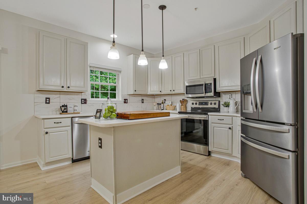 GLENSHIRE ESTATES - Residential