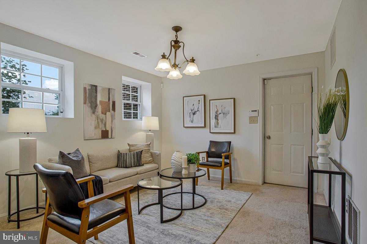 GLENSHIRE ESTATES - Residential