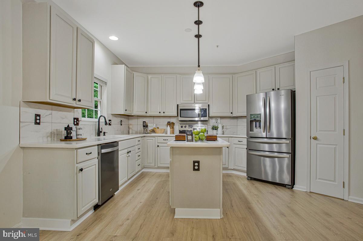GLENSHIRE ESTATES - Residential