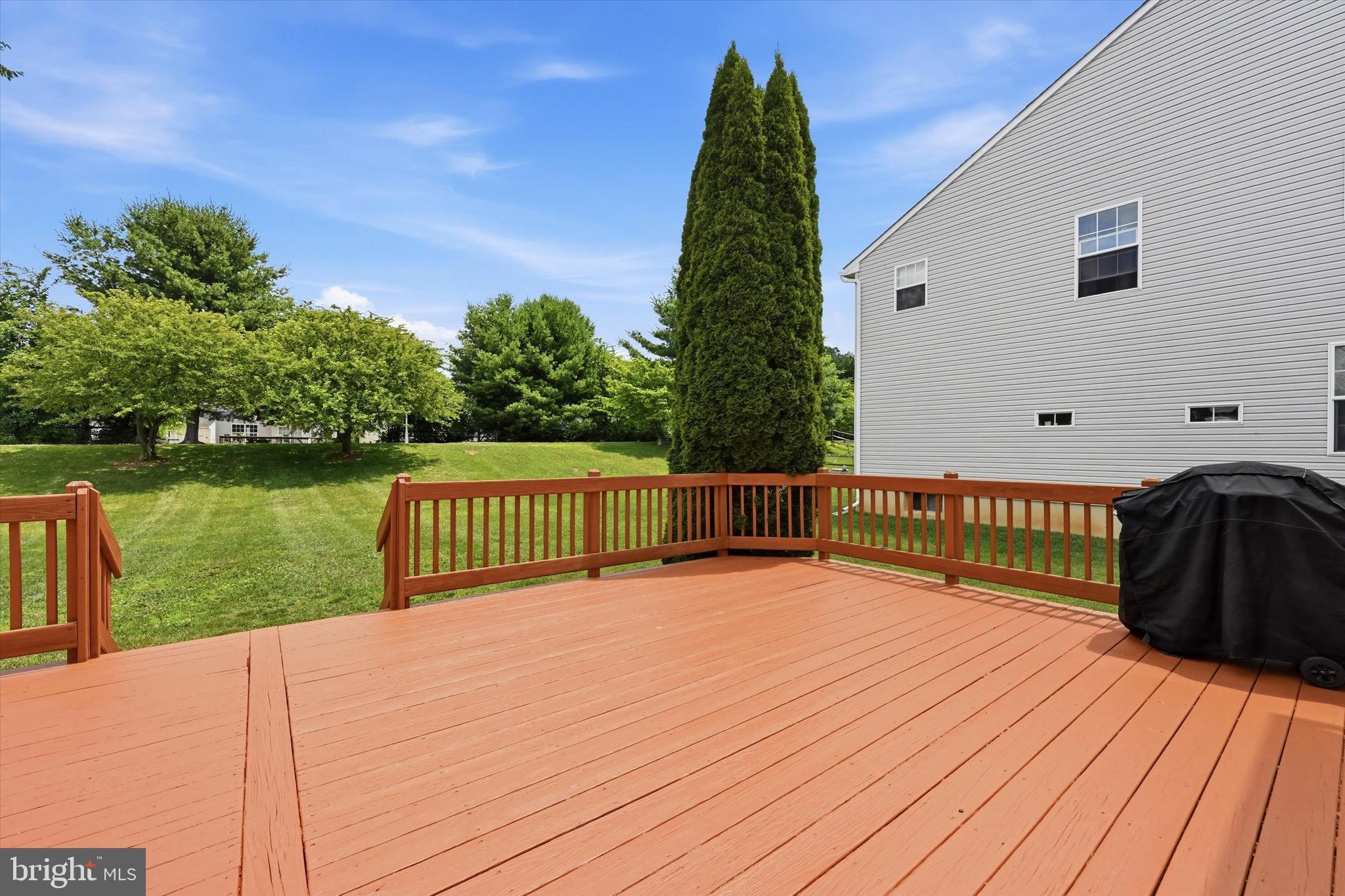 HIGHLANDS AT MILLVIEW - Residential