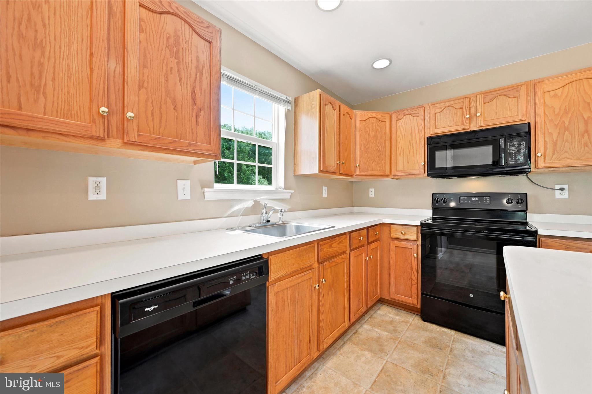 HIGHLANDS AT MILLVIEW - Residential