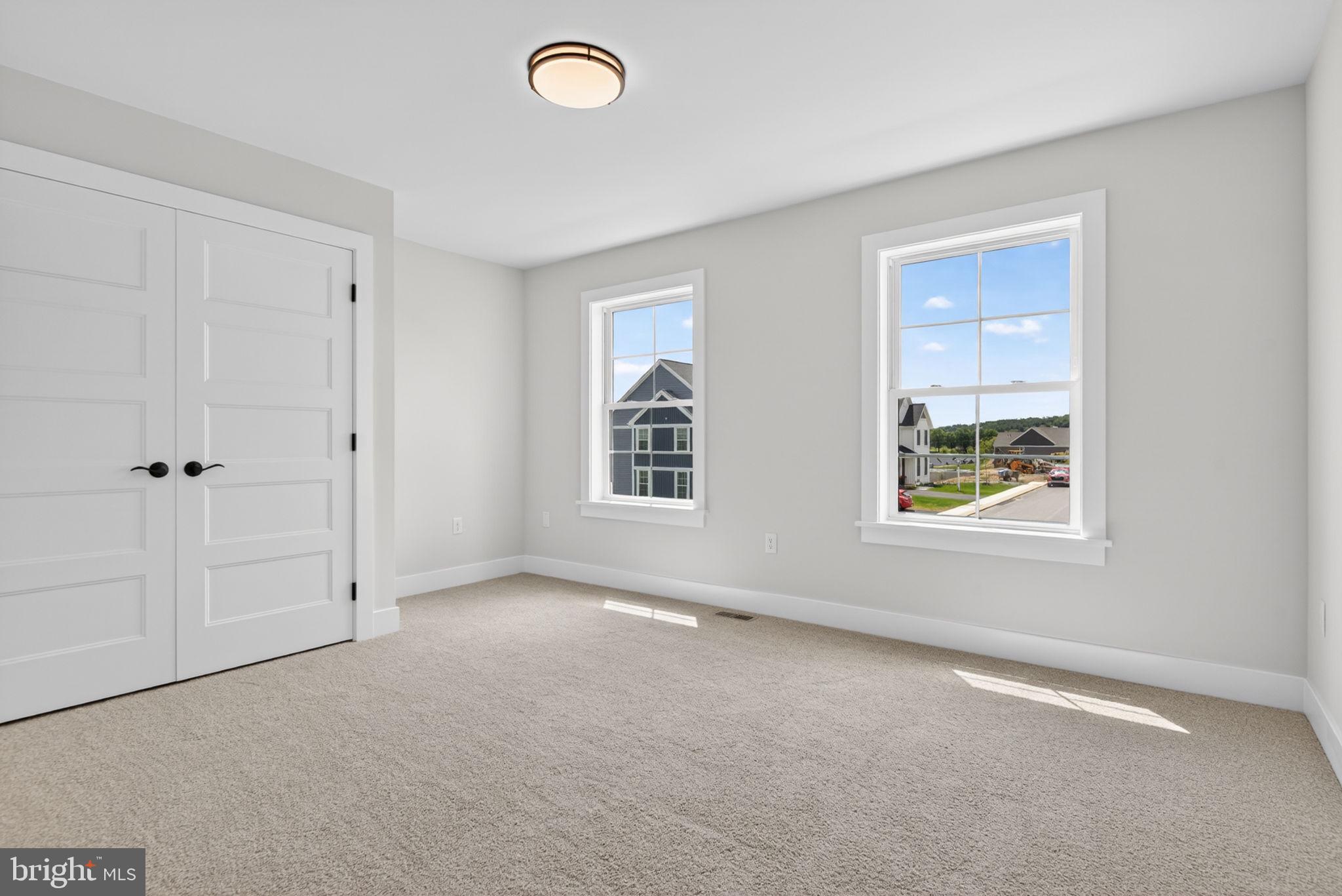 RIVER RIDGE HILLS - Residential