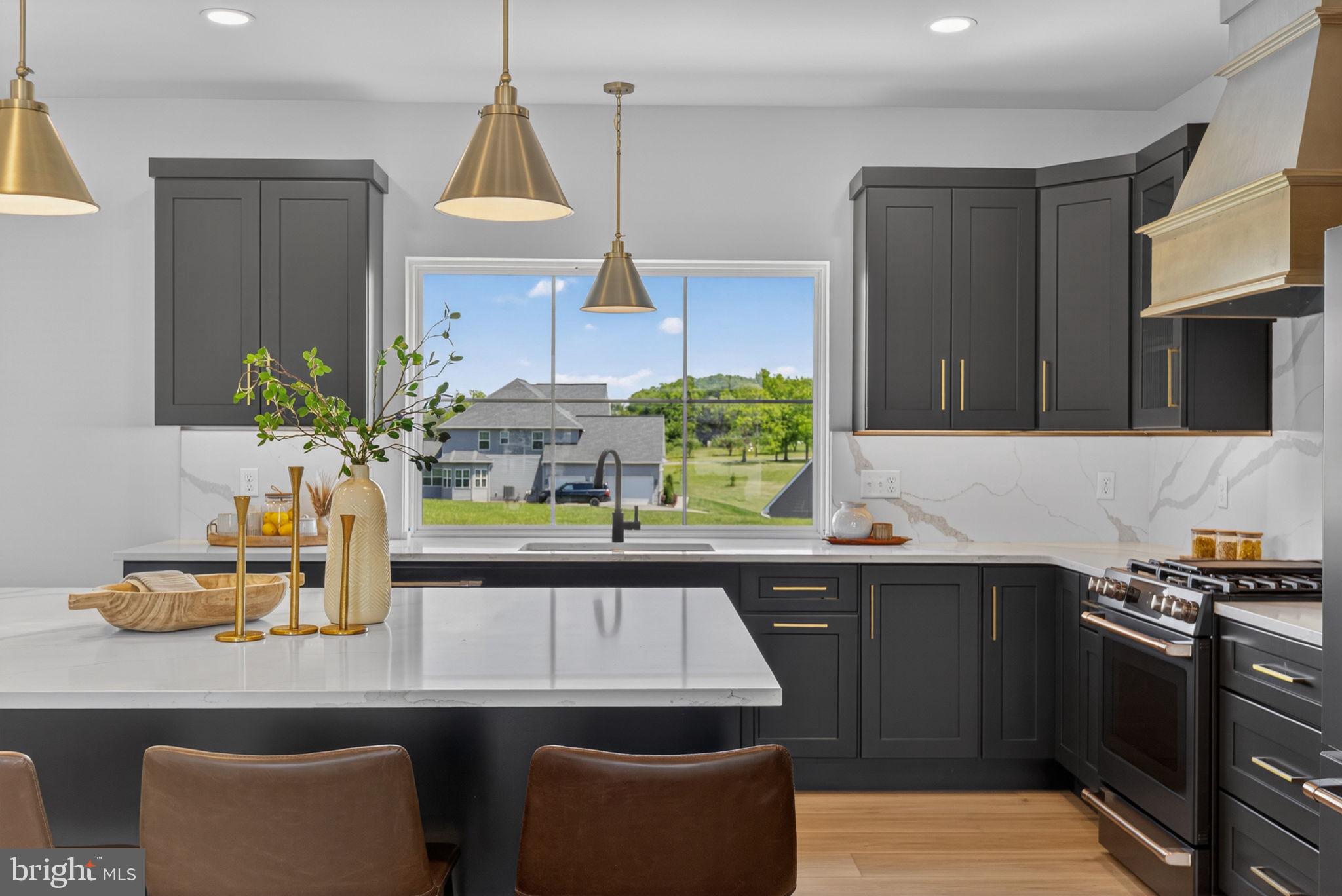 RIVER RIDGE HILLS - Residential