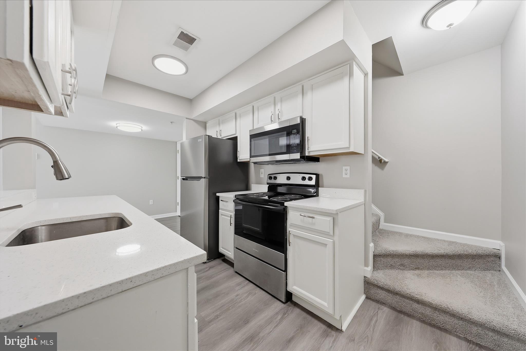 ALTAMONT GARDENS - Residential