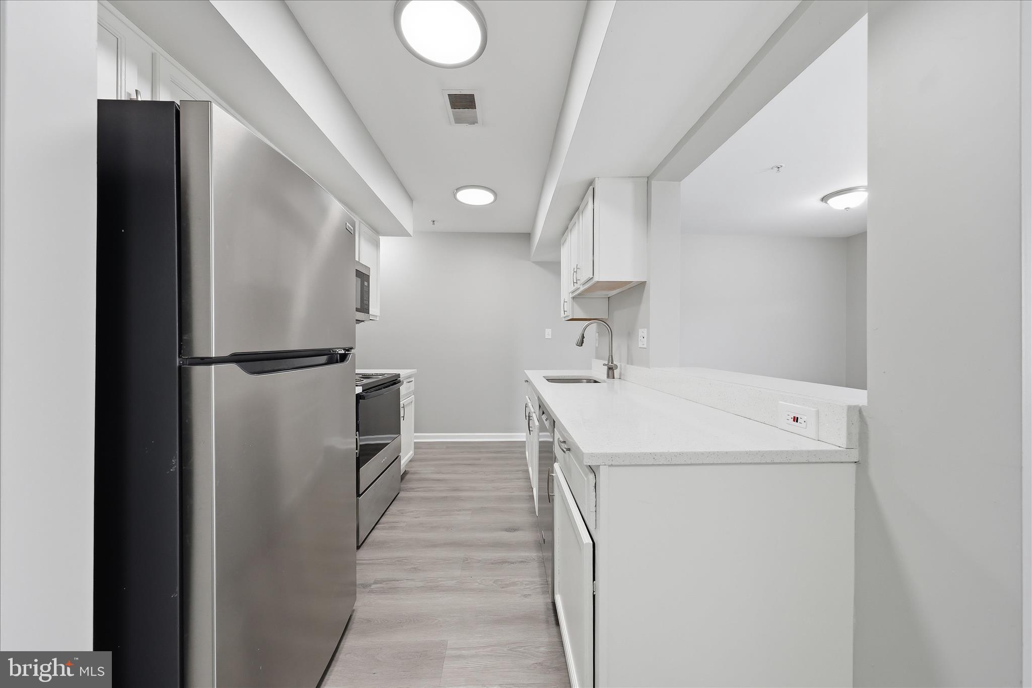 ALTAMONT GARDENS - Residential